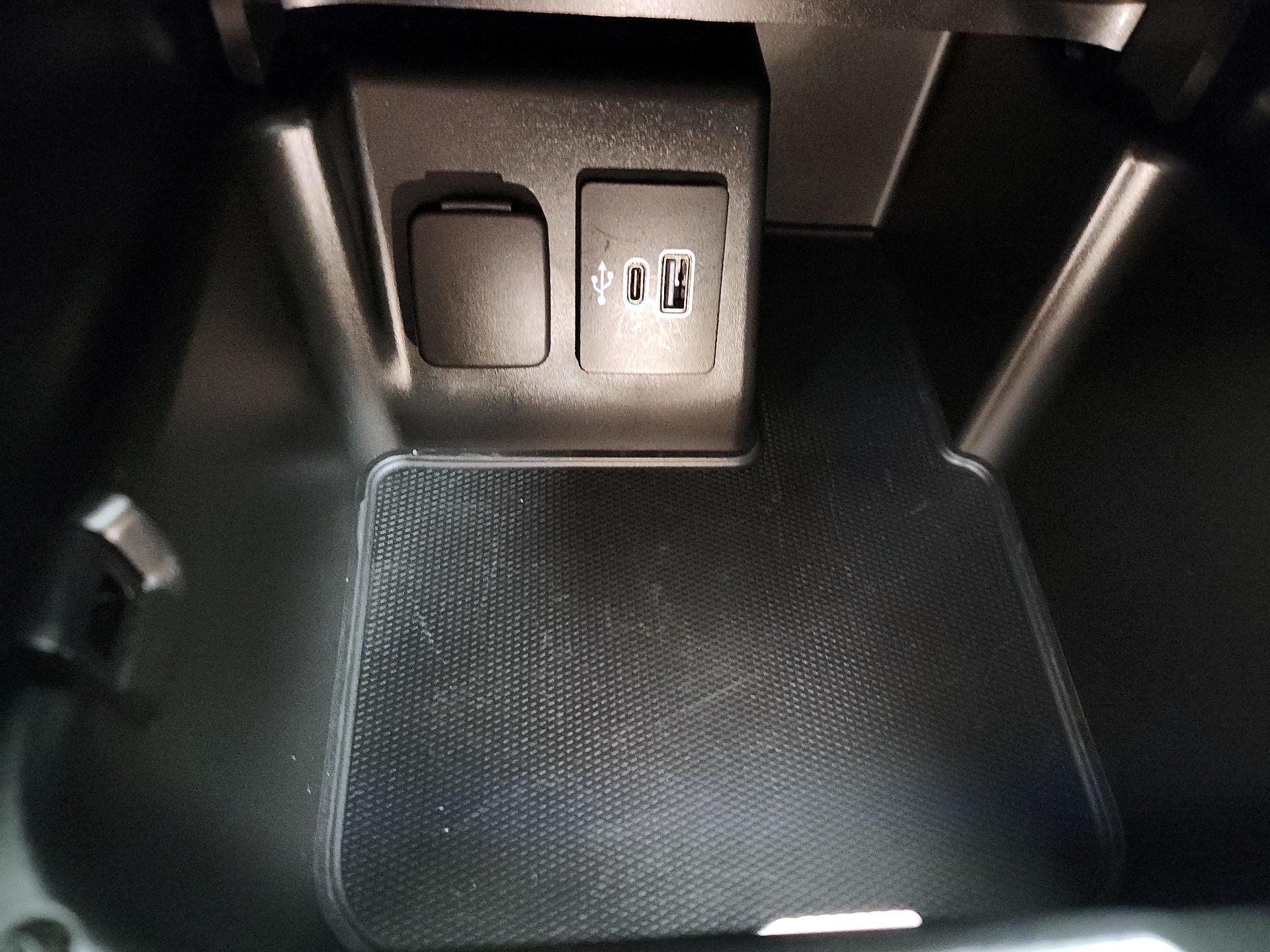 Thumbnail: 2025 Ford Explorer - 19