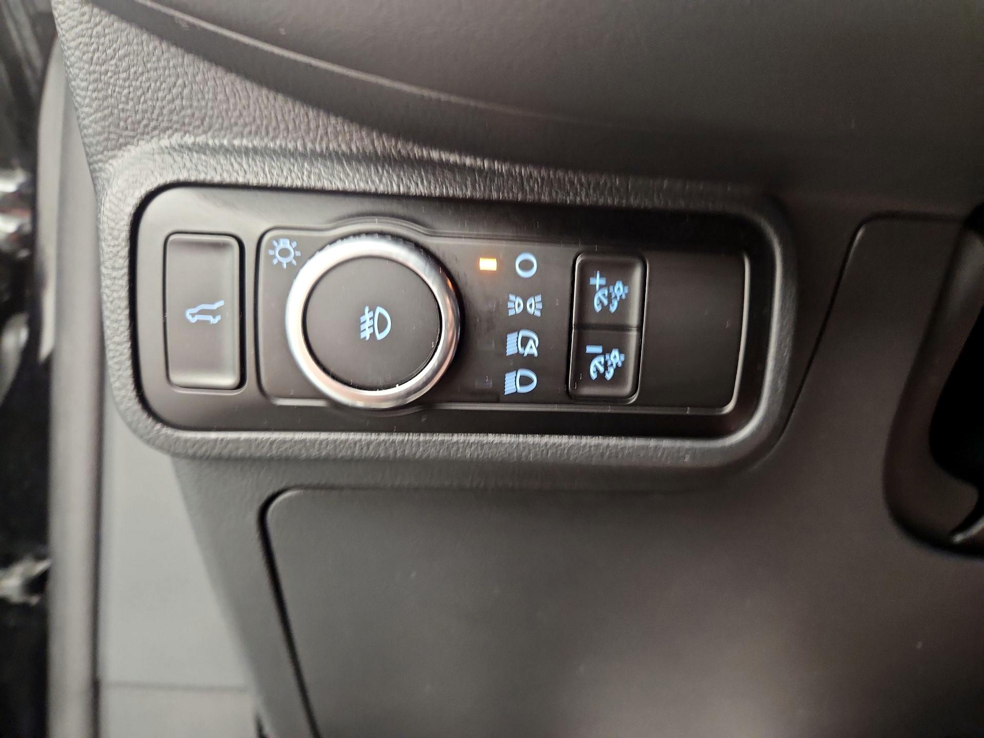 Thumbnail: 2025 Ford Explorer - 13