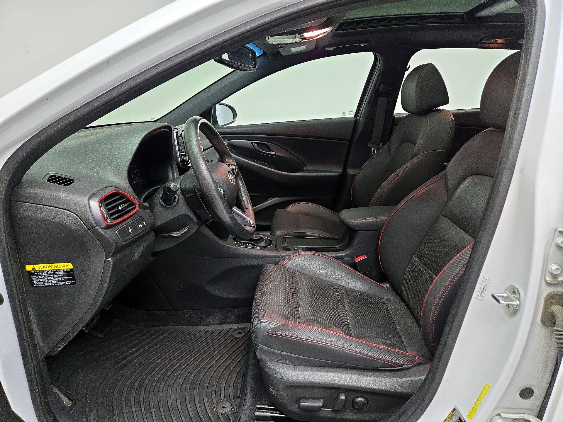 Thumbnail: 2019 Hyundai Elantra - 11