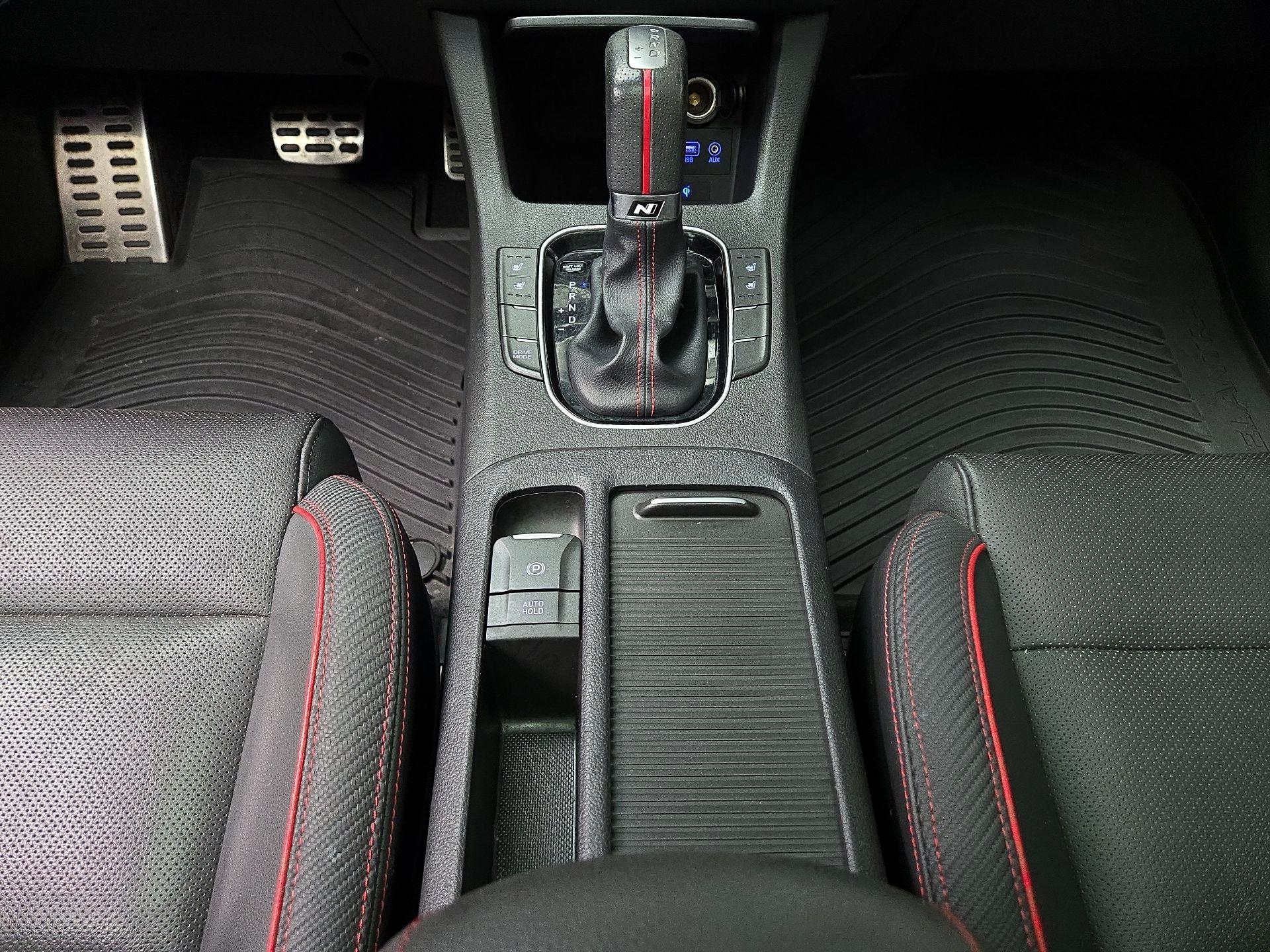 Thumbnail: 2019 Hyundai Elantra - 18