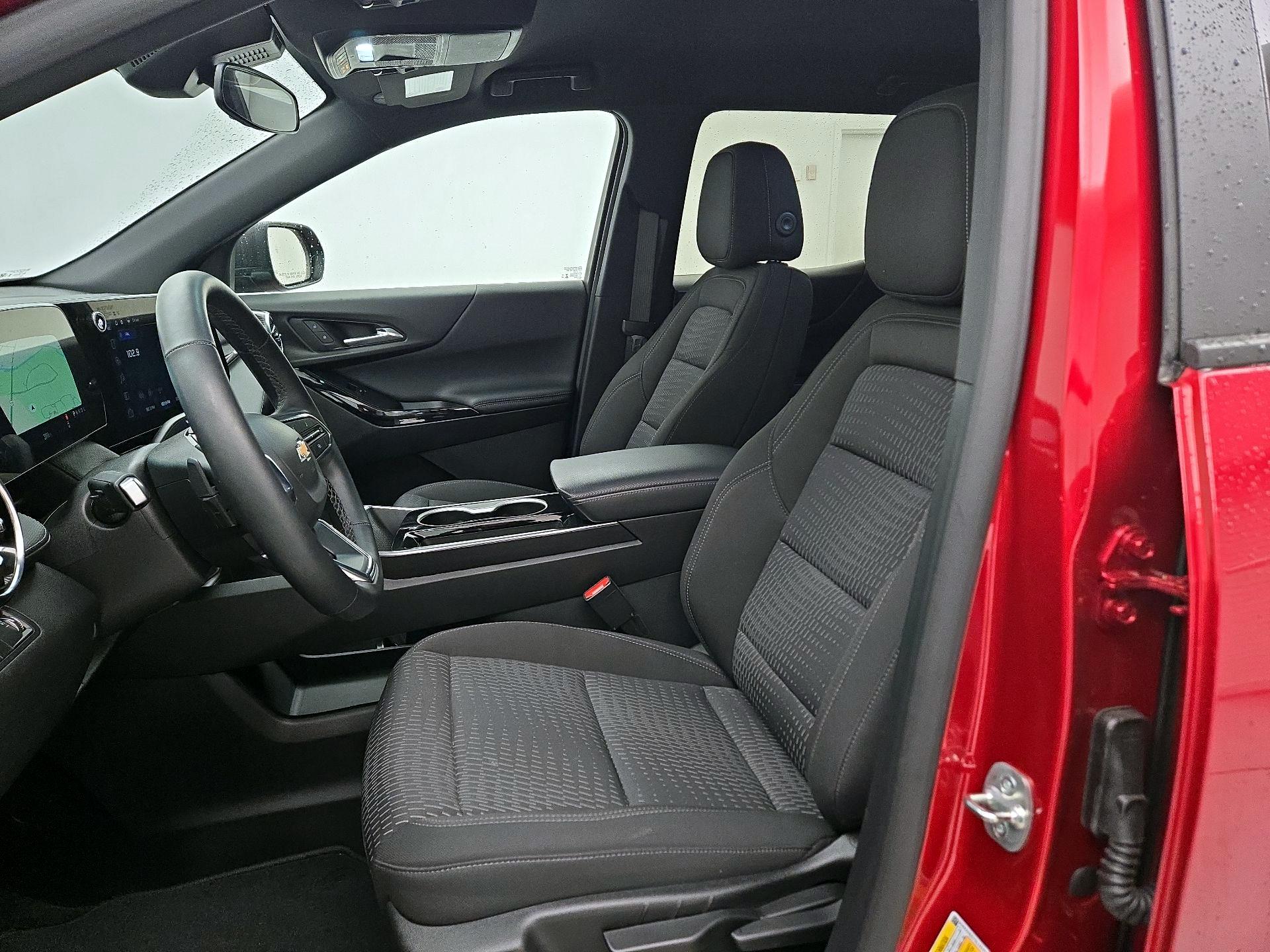 Thumbnail: 2025 Chevrolet Equinox - 11