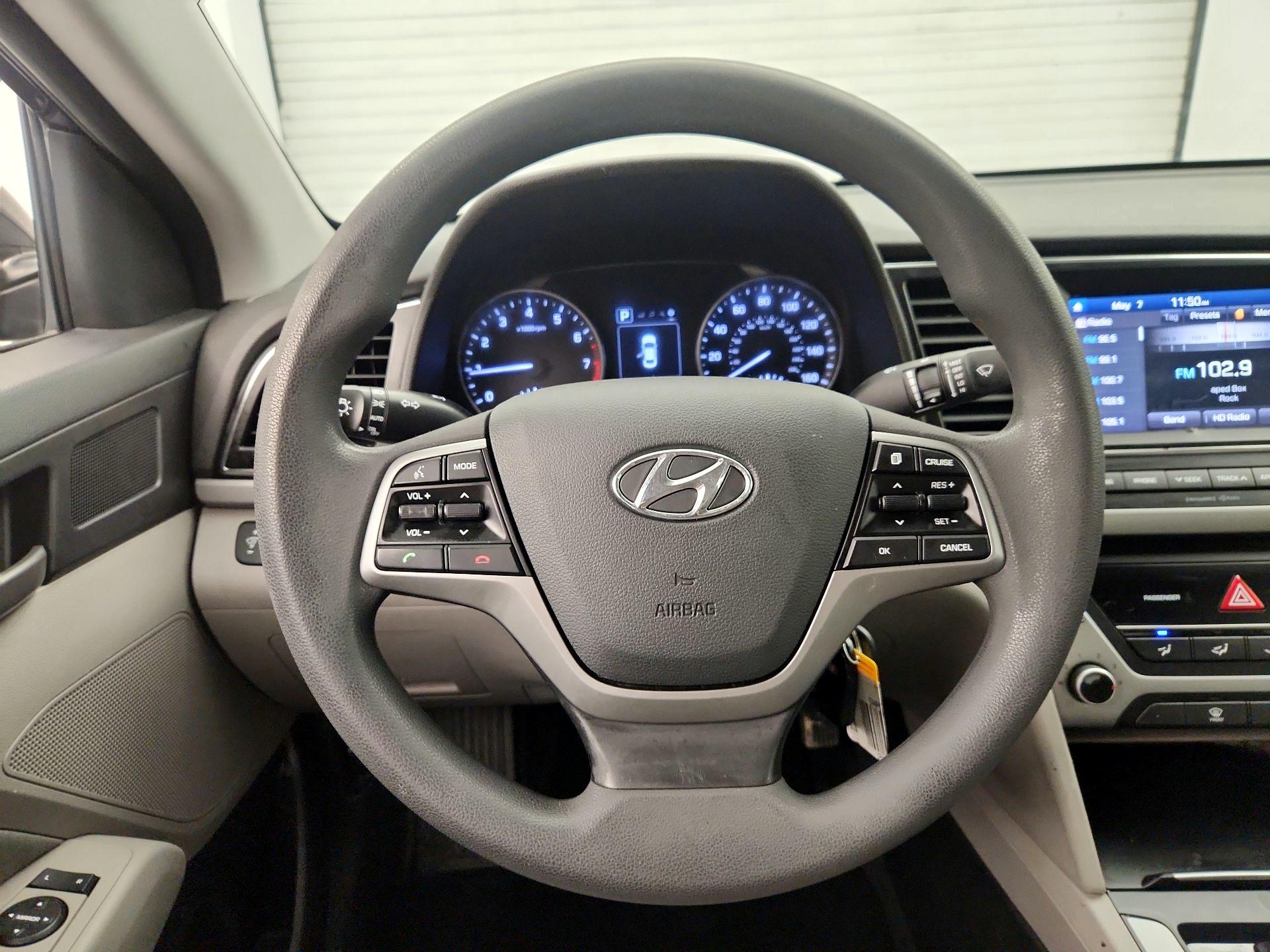 Thumbnail: 2018 Hyundai Elantra - 10