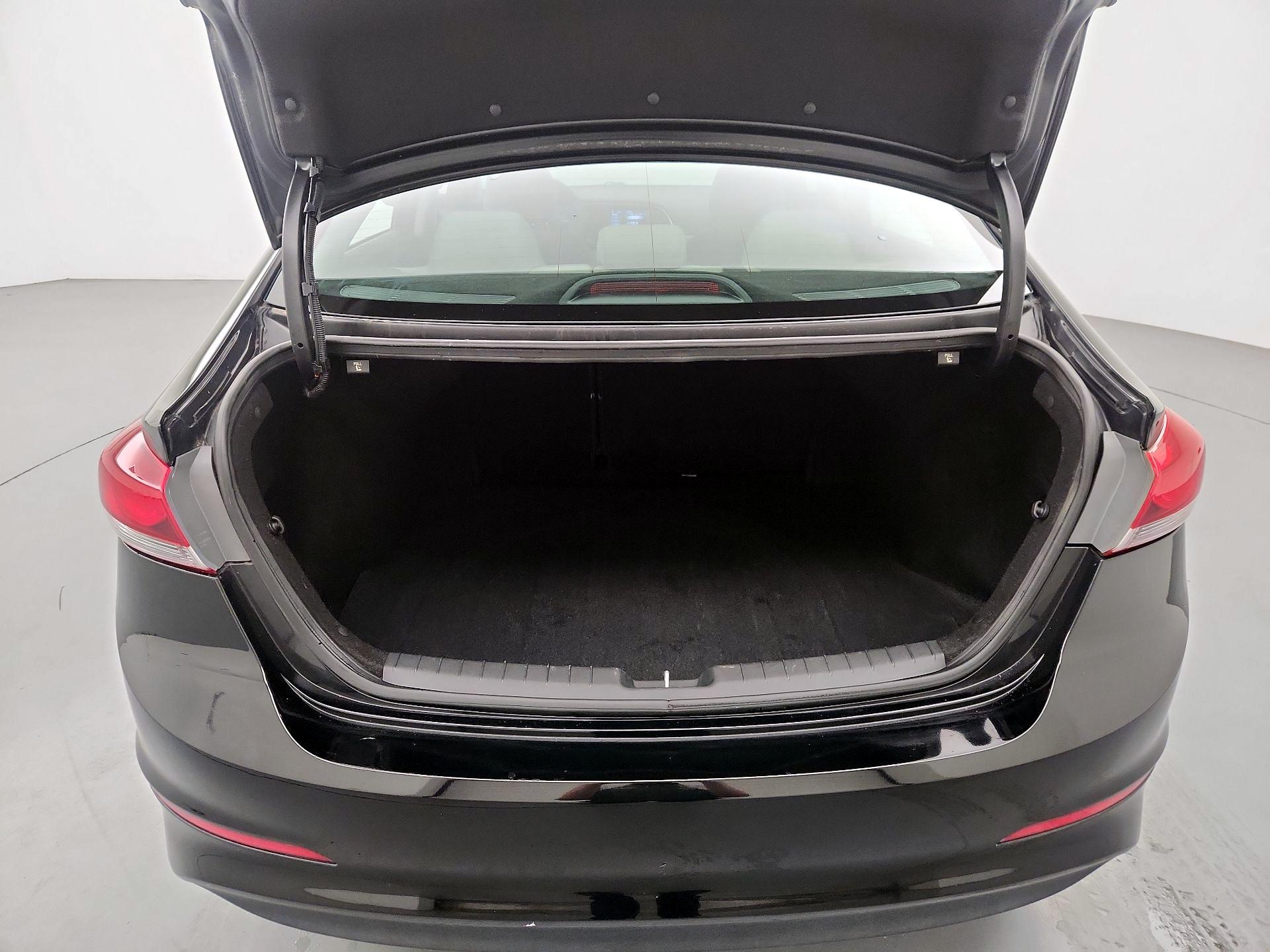 Thumbnail: 2018 Hyundai Elantra - 20