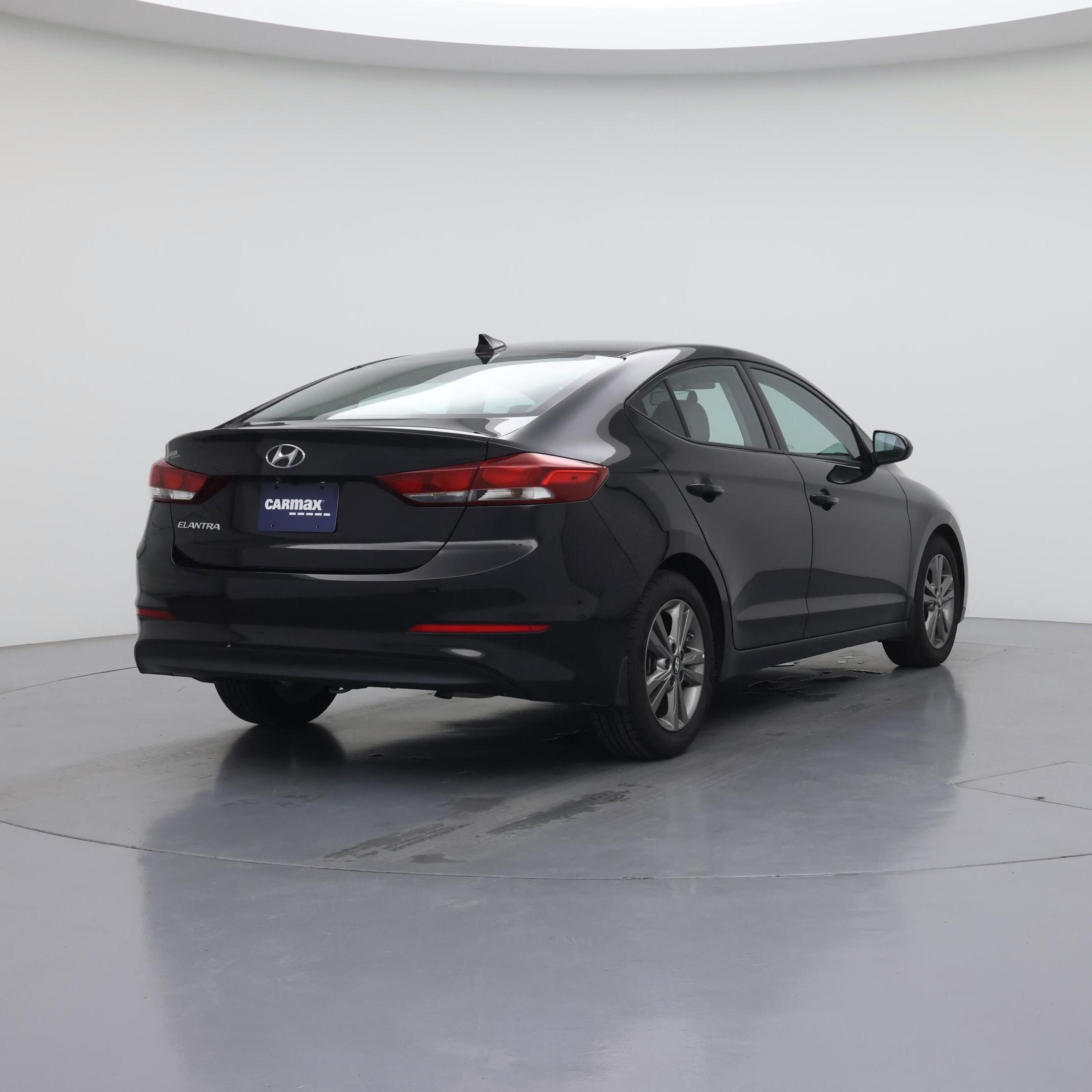 Thumbnail: 2018 Hyundai Elantra - 8