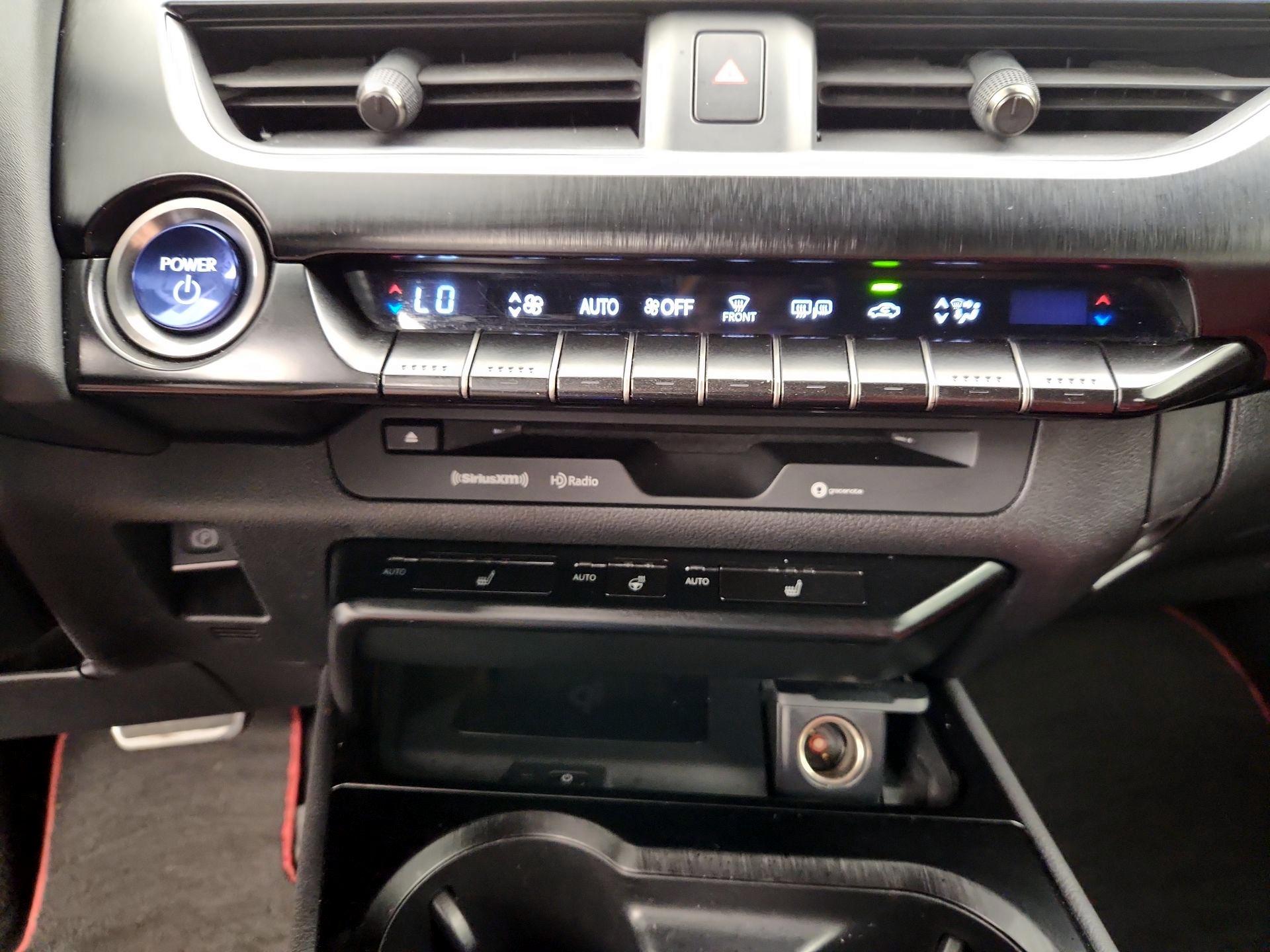 Thumbnail: 2019 Lexus UX - 16