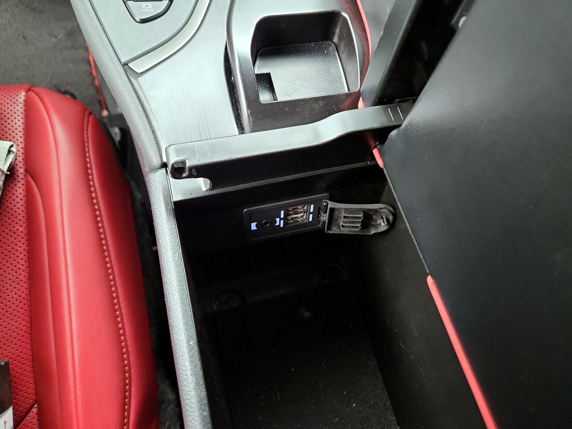 Thumbnail: 2019 Lexus UX - 18