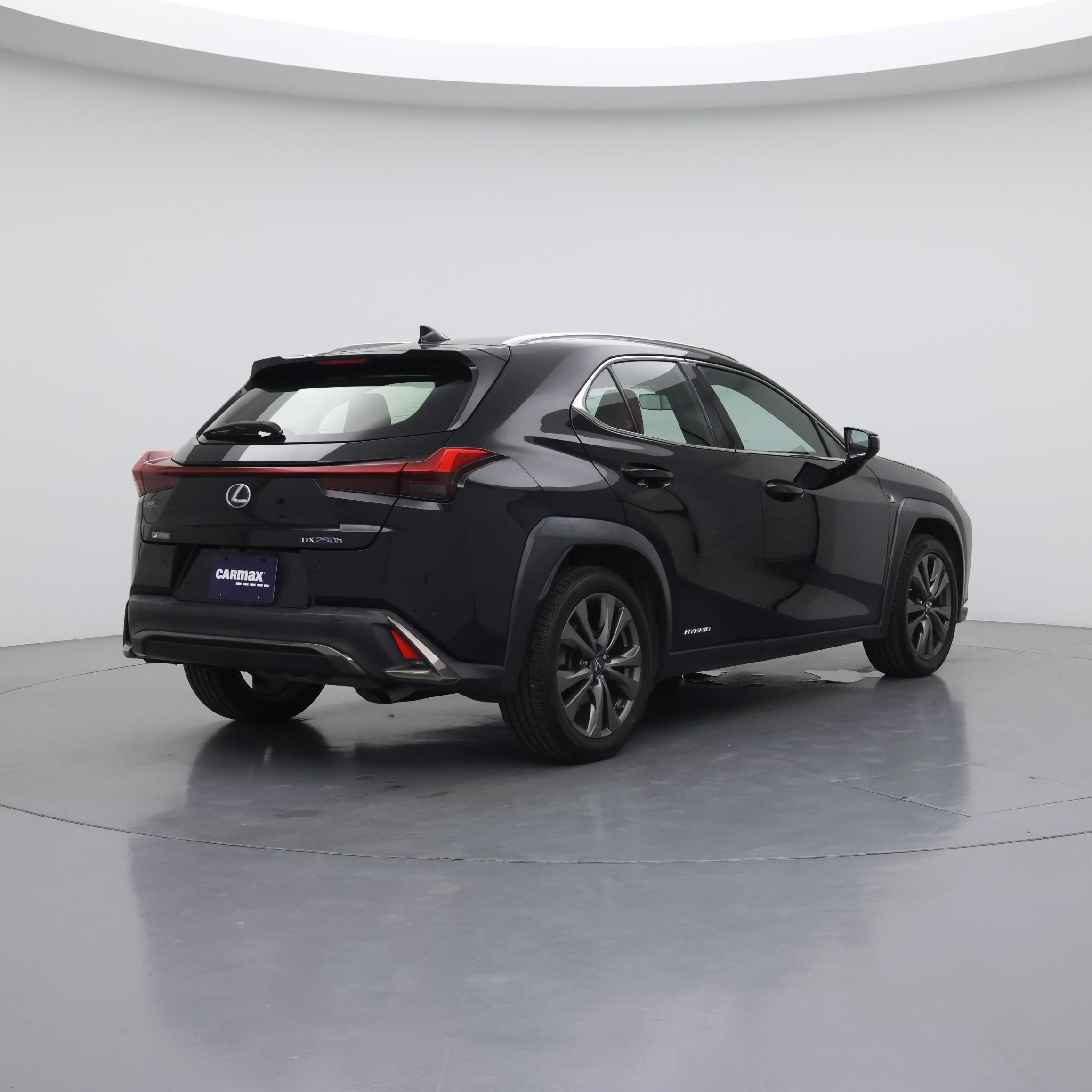 Thumbnail: 2019 Lexus UX - 8