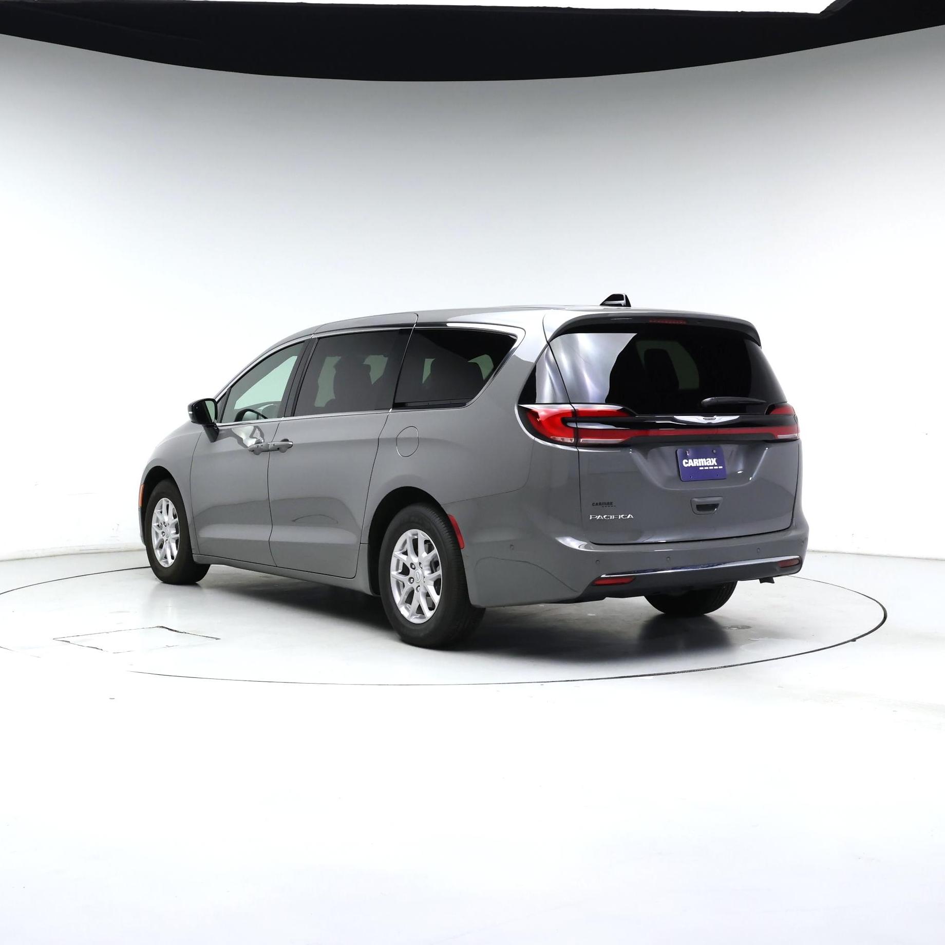 Thumbnail: 2025 Chrysler Pacifica - 2