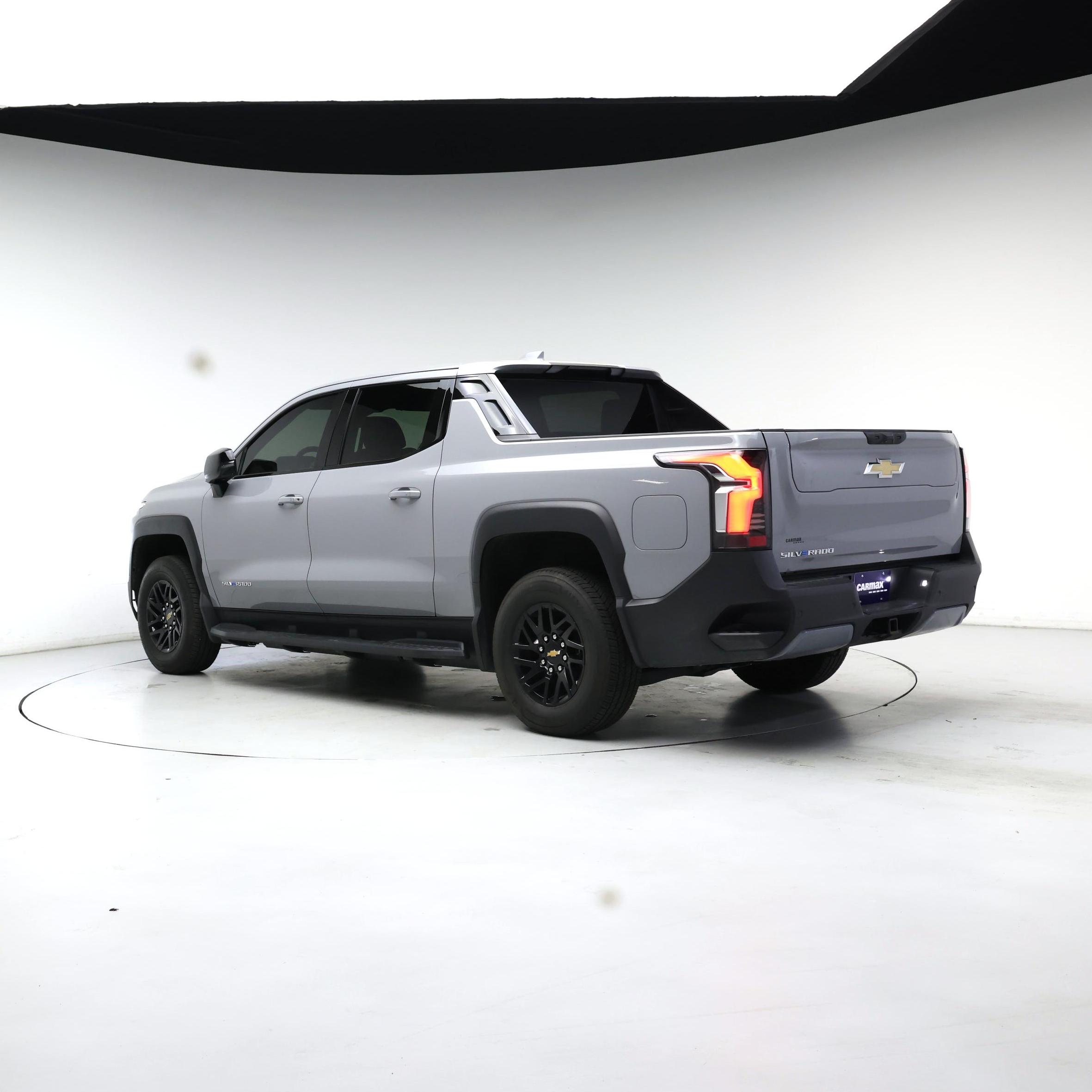 Thumbnail: 2025 Chevrolet Silverado EV - 2