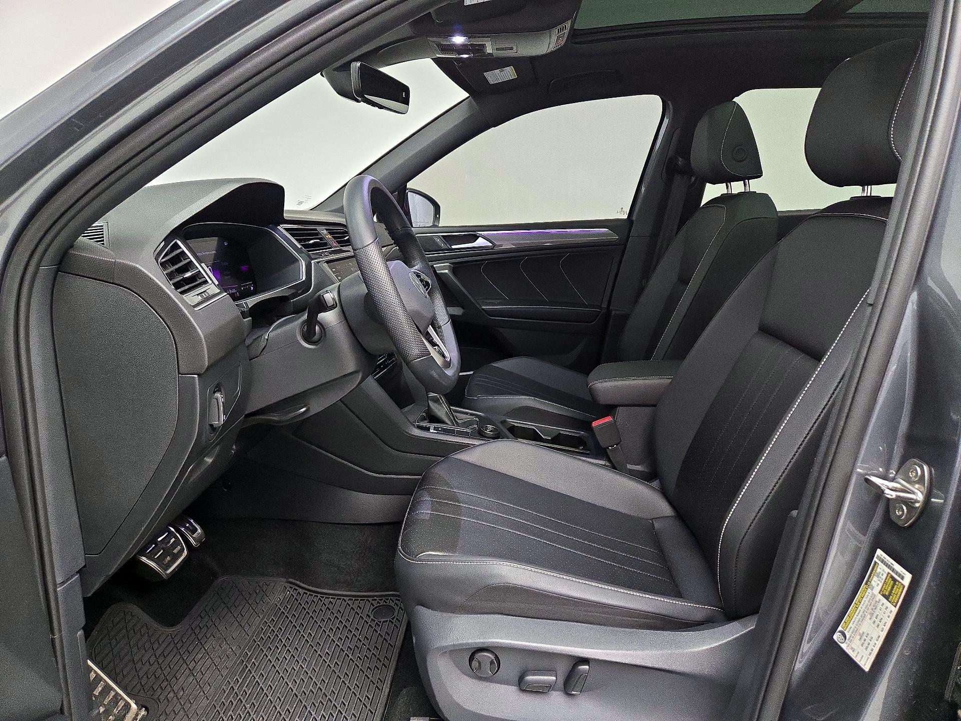 Thumbnail: 2024 Volkswagen Tiguan - 11