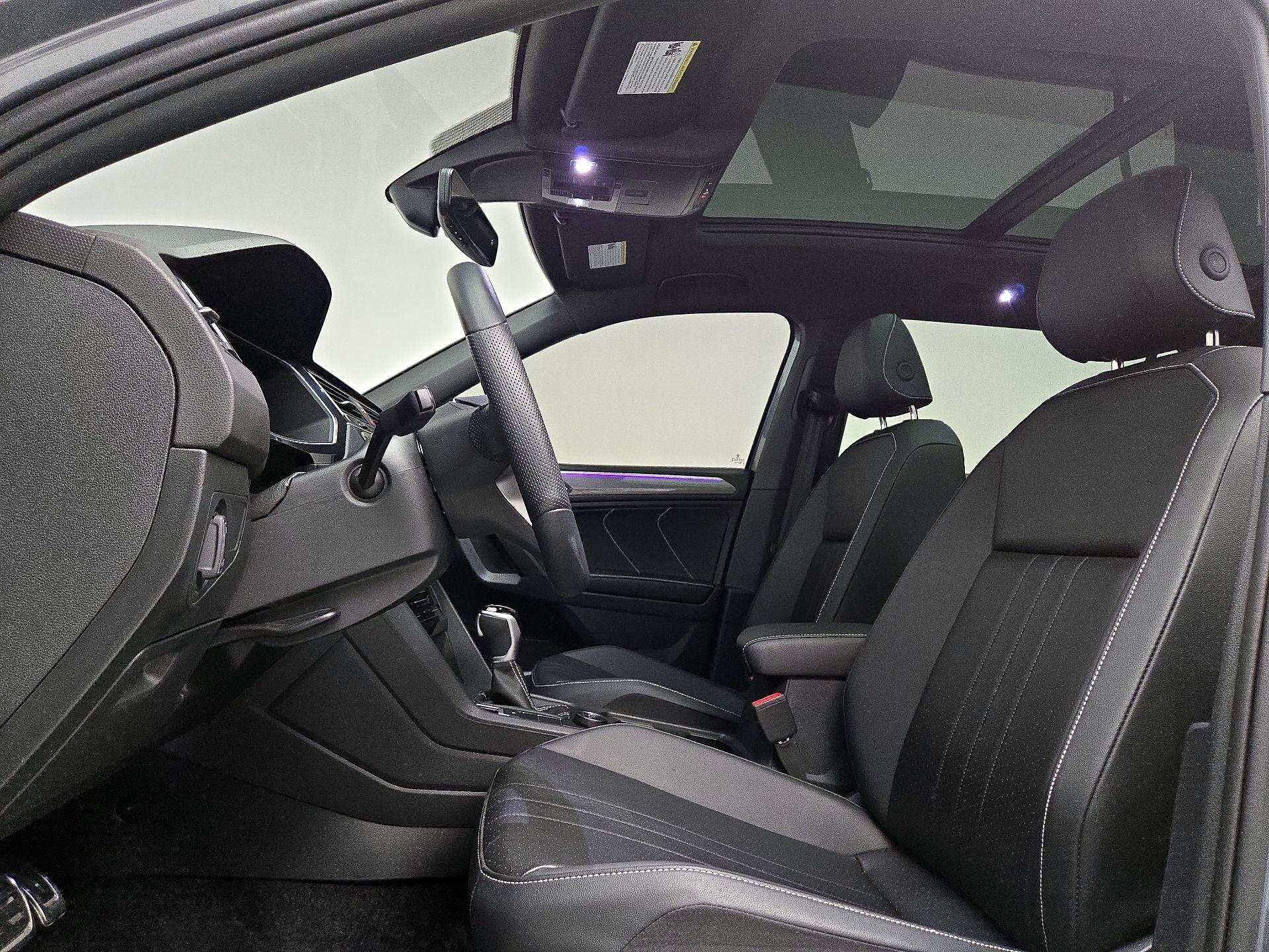 Thumbnail: 2024 Volkswagen Tiguan - 19