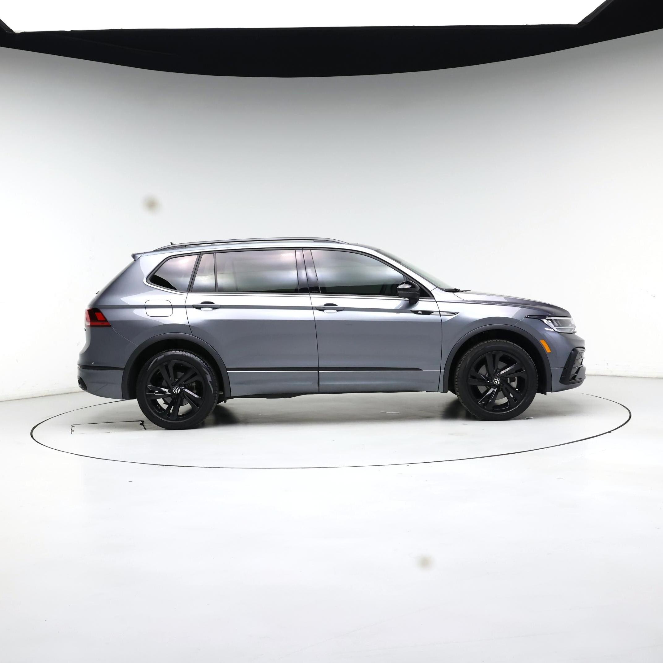 Thumbnail: 2024 Volkswagen Tiguan - 7