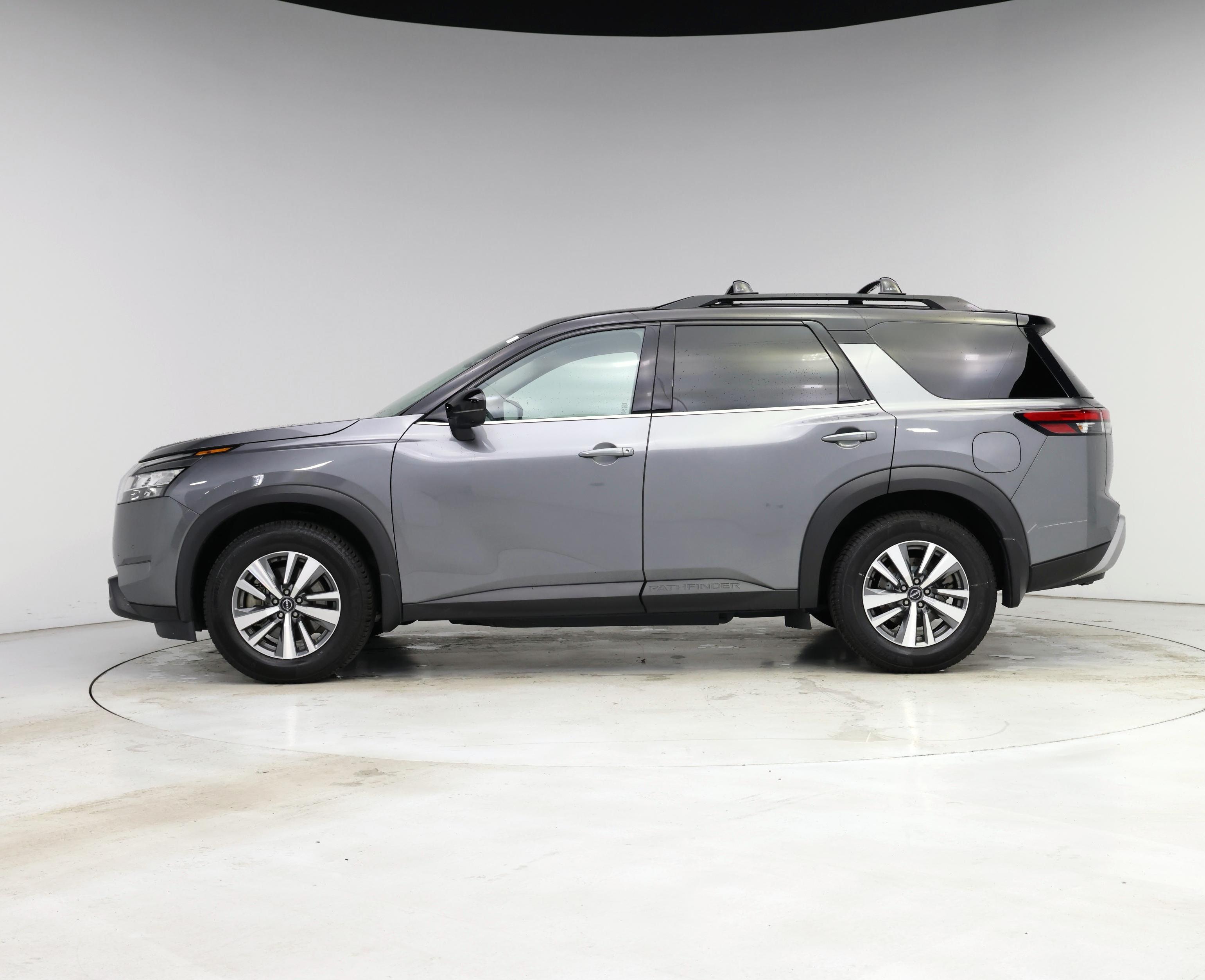 Thumbnail: 2023 Nissan Pathfinder - 3