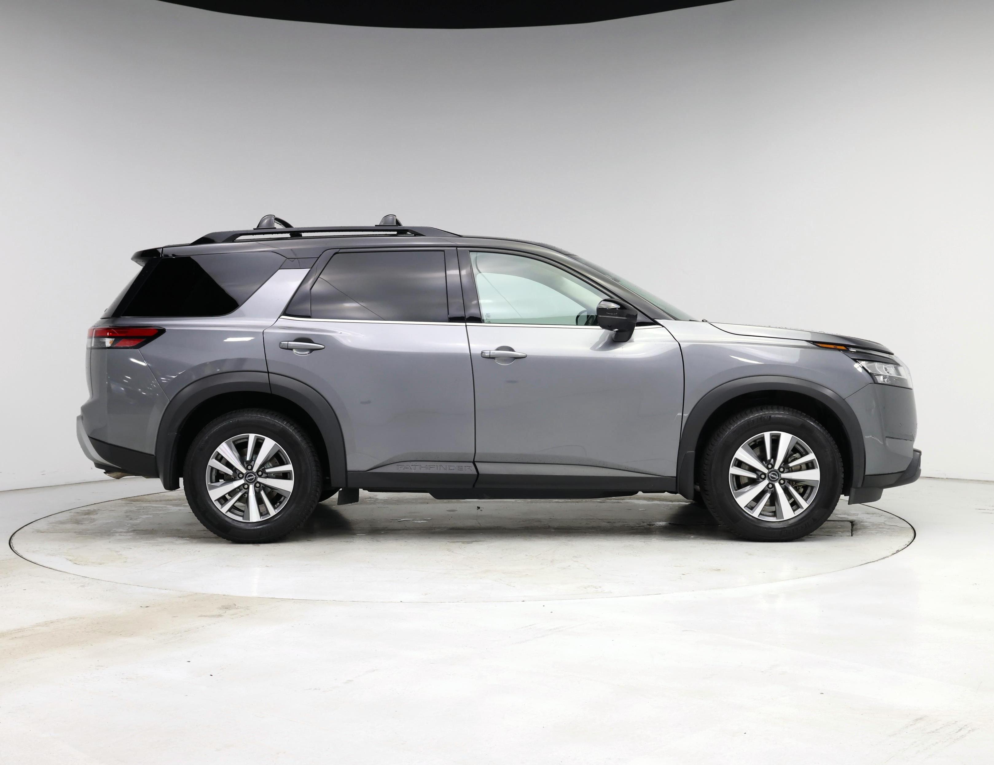 Thumbnail: 2023 Nissan Pathfinder - 7