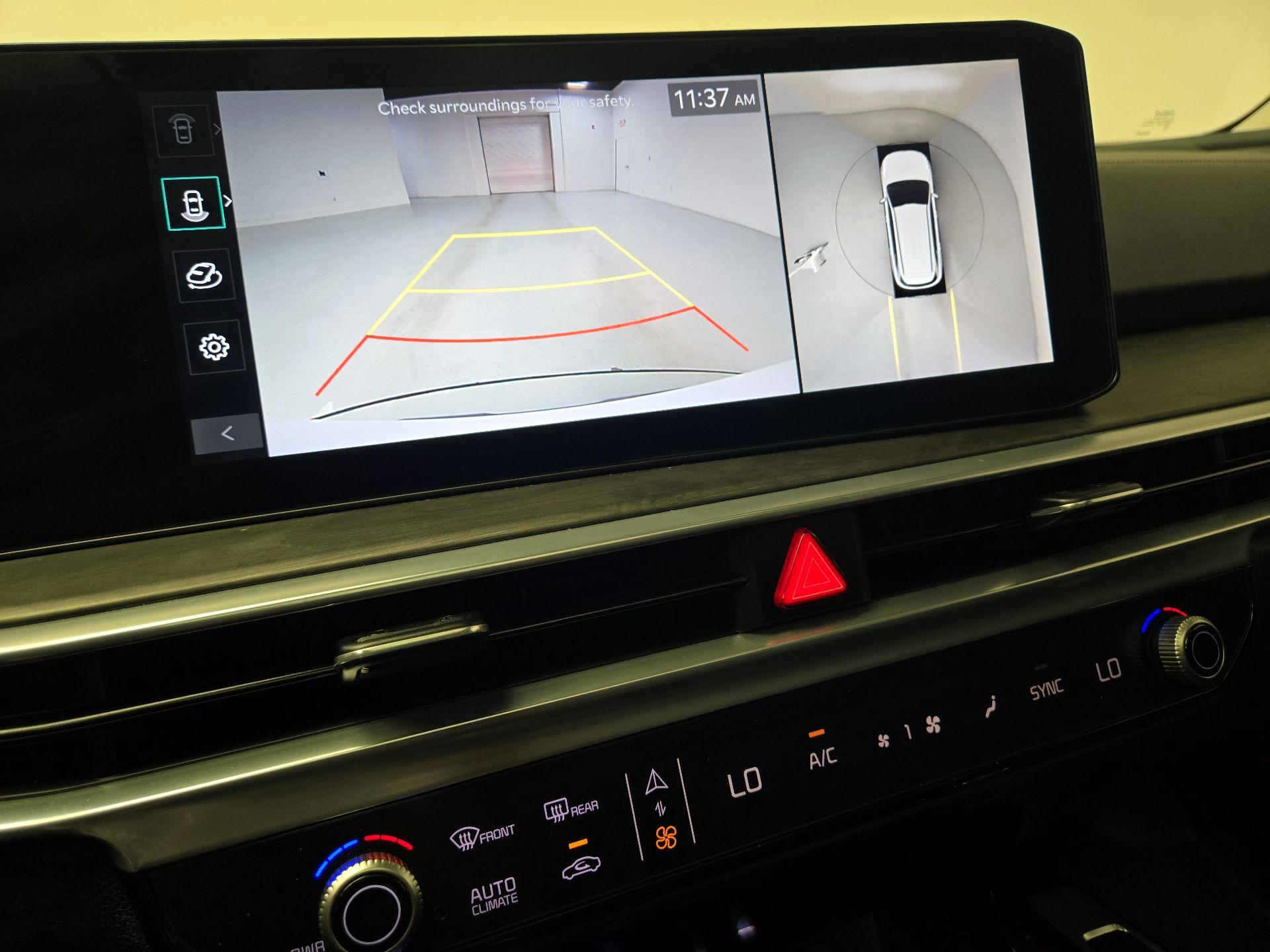 Thumbnail: 2025 Kia Sorento - 15