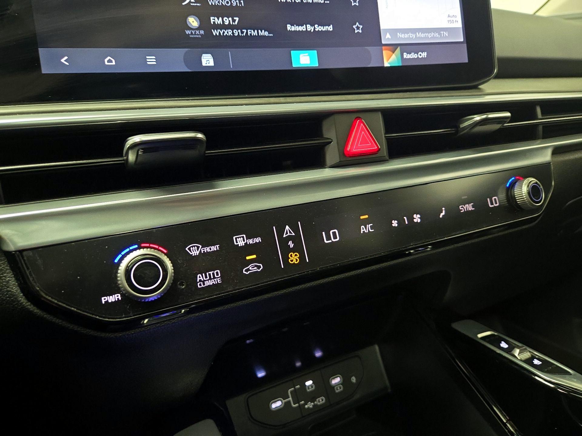 Thumbnail: 2025 Kia Sorento - 17