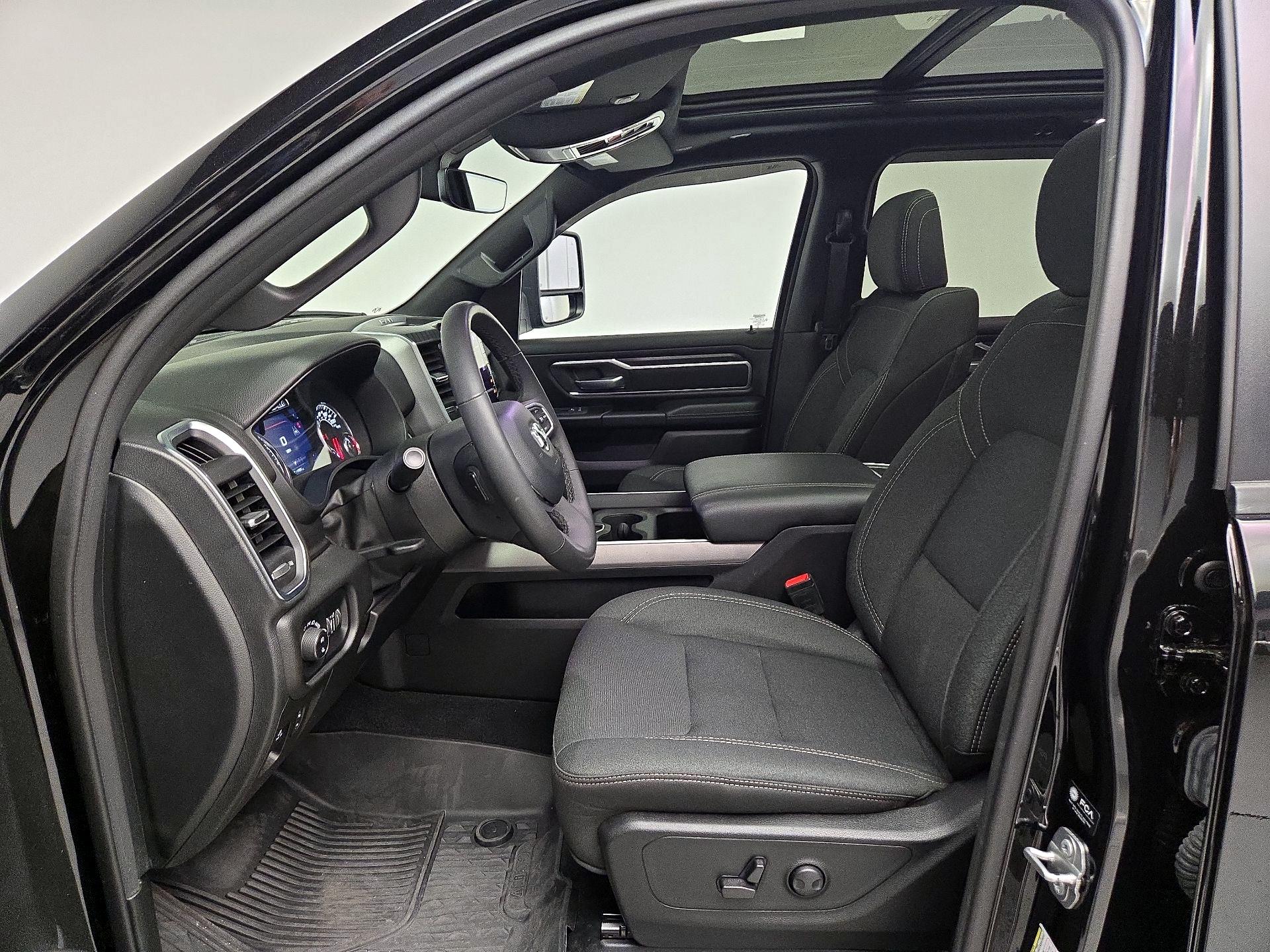 Thumbnail: 2025 RAM 1500 - 11