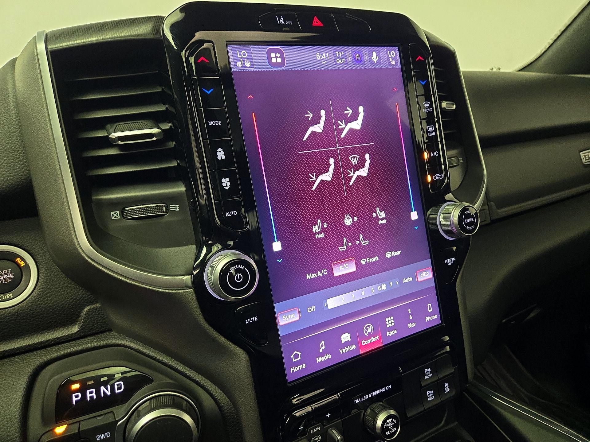 Thumbnail: 2025 RAM 1500 - 17