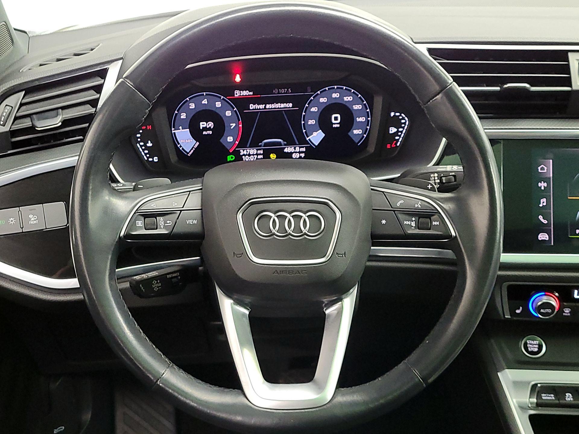 Thumbnail: 2021 Audi Q3 - 10