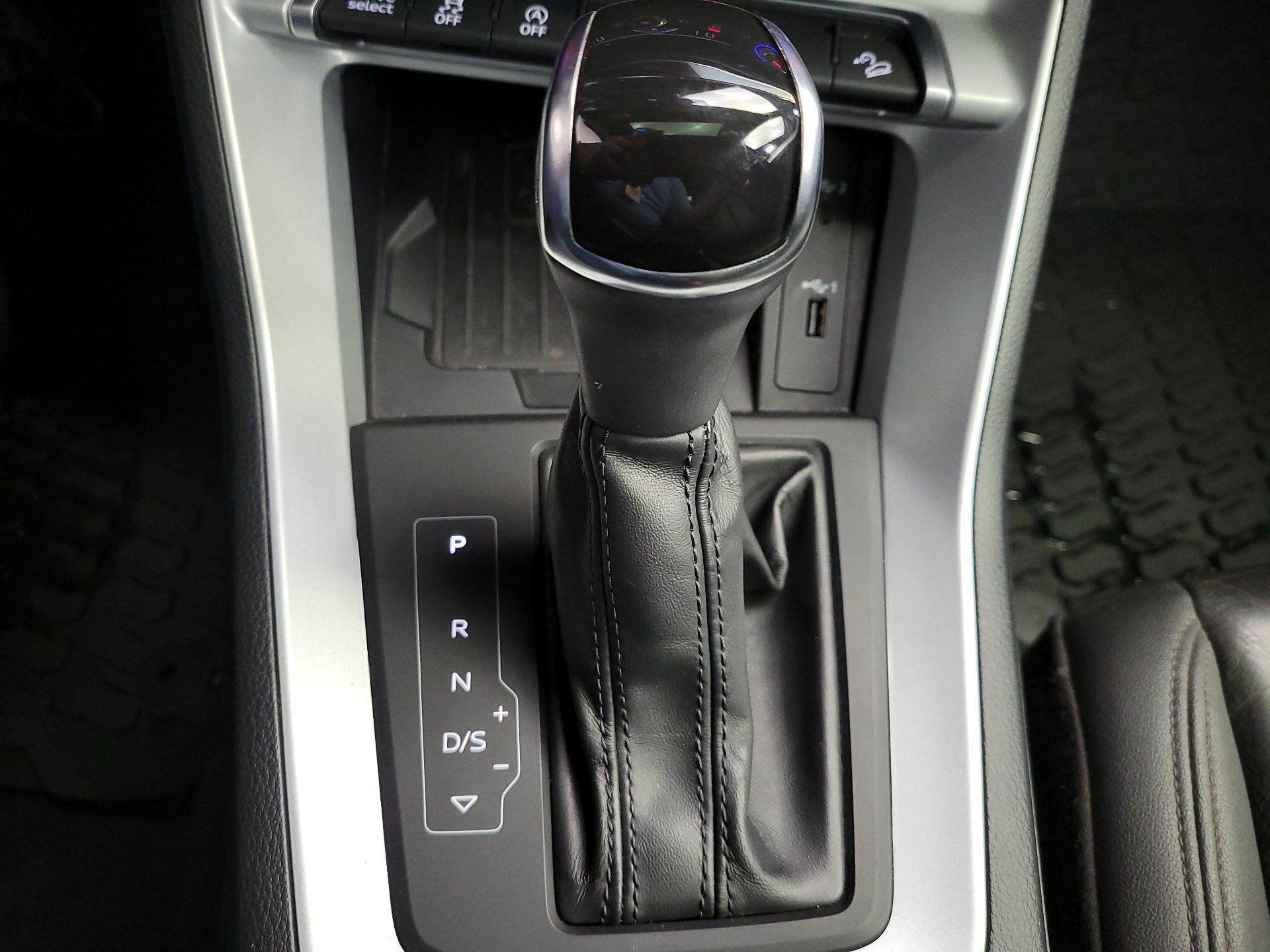 Thumbnail: 2021 Audi Q3 - 17