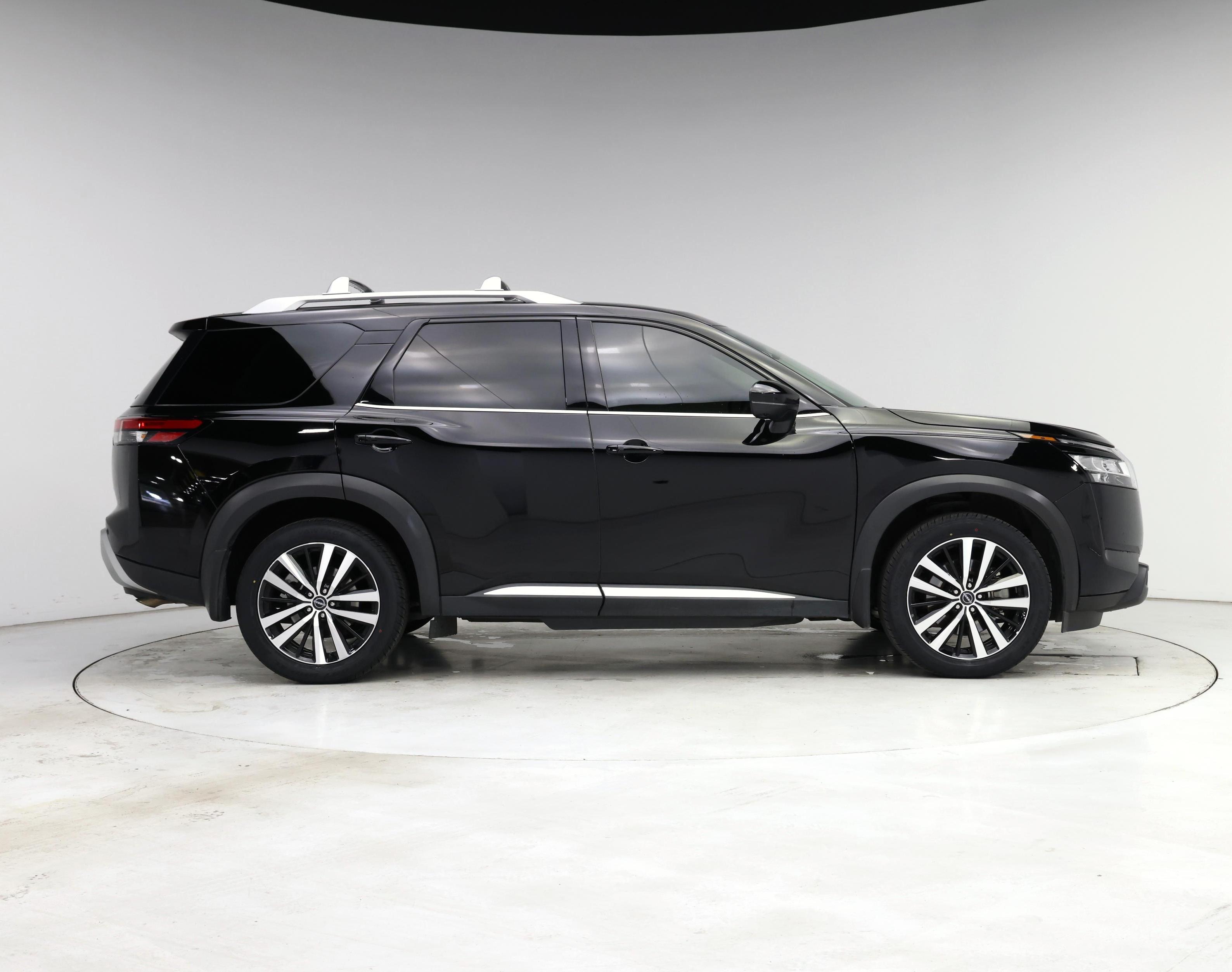 Thumbnail: 2024 Nissan Pathfinder - 7