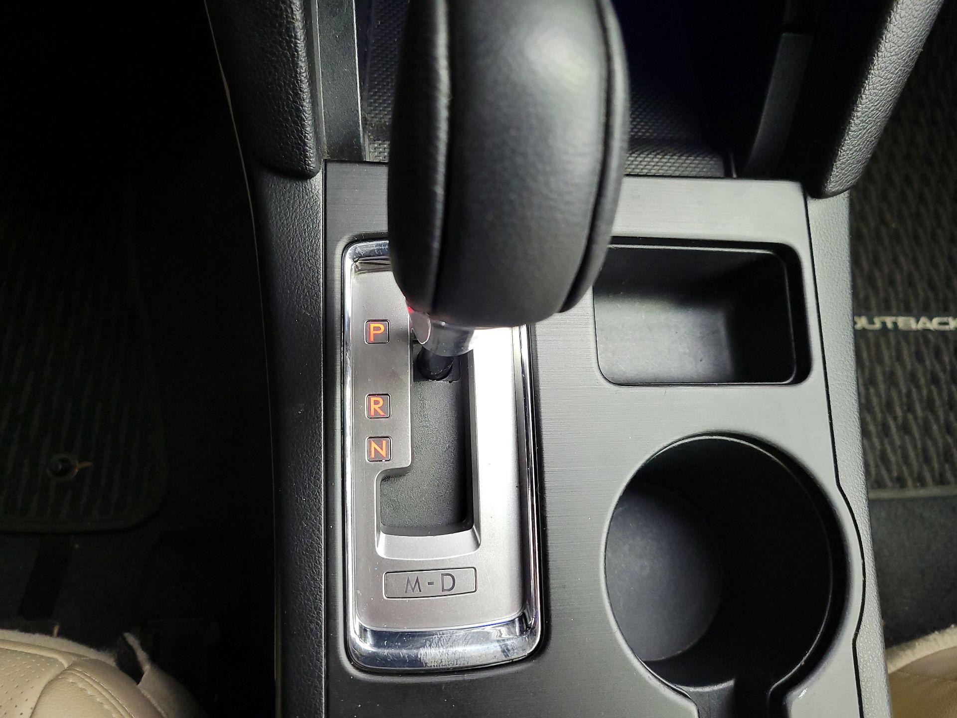 Thumbnail: 2015 Subaru Outback - 18