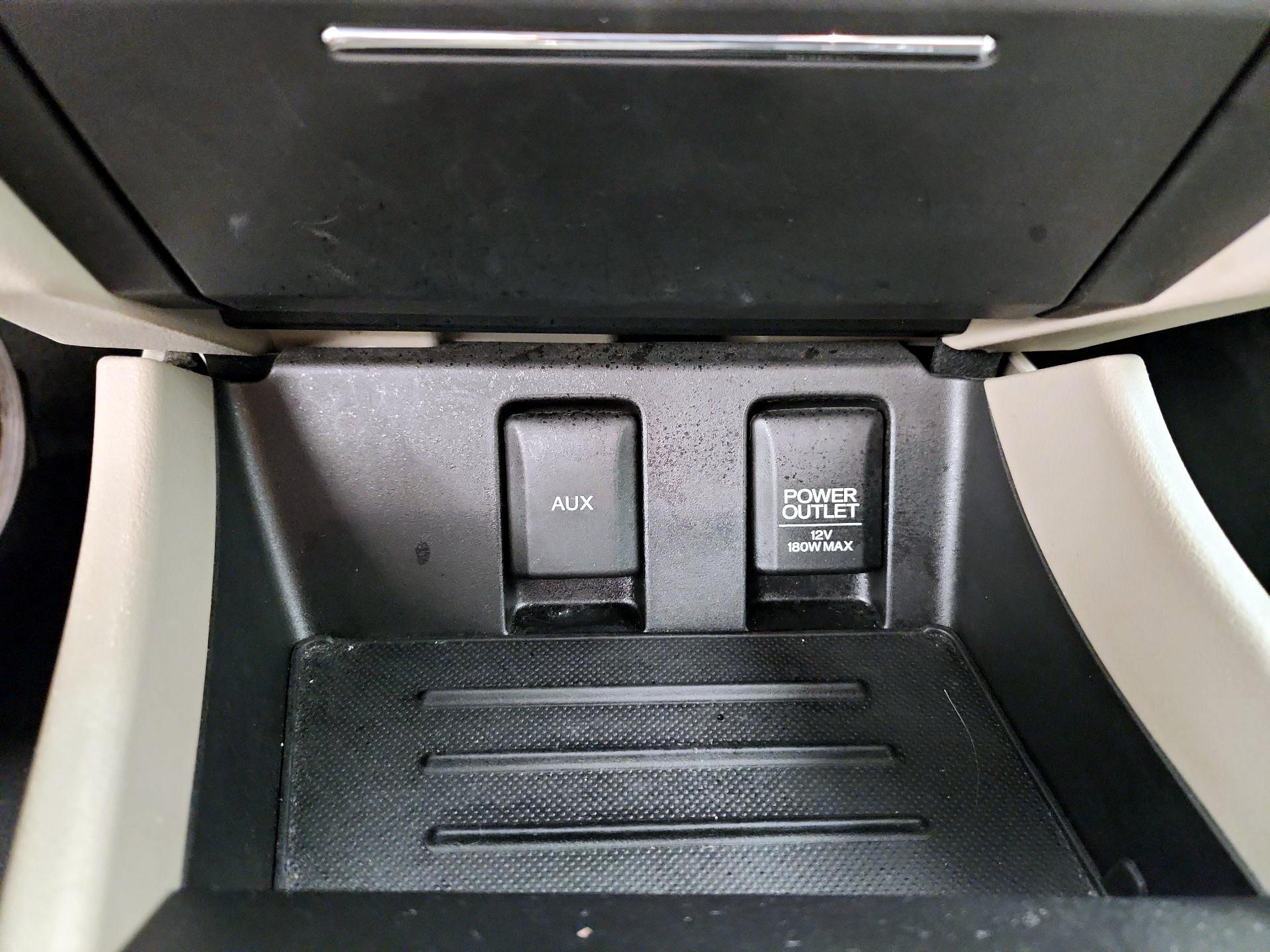 Thumbnail: 2014 Honda Civic - 18