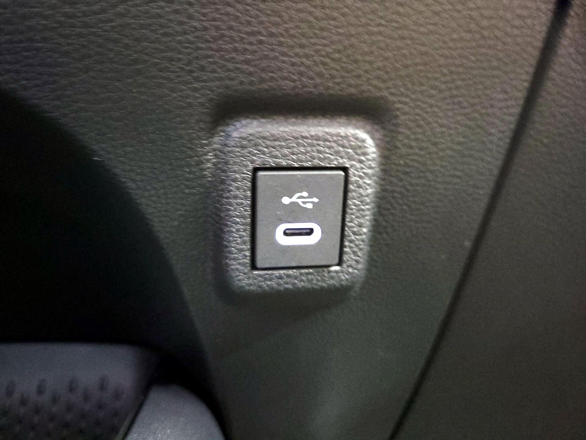 Thumbnail: 2026 Toyota Corolla - 18