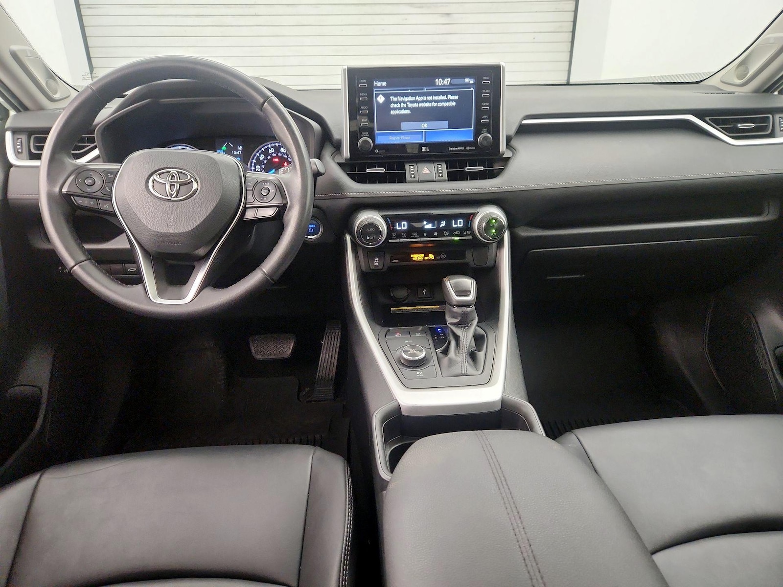 2021 Toyota RAV4 XLE Premium - Photo 10