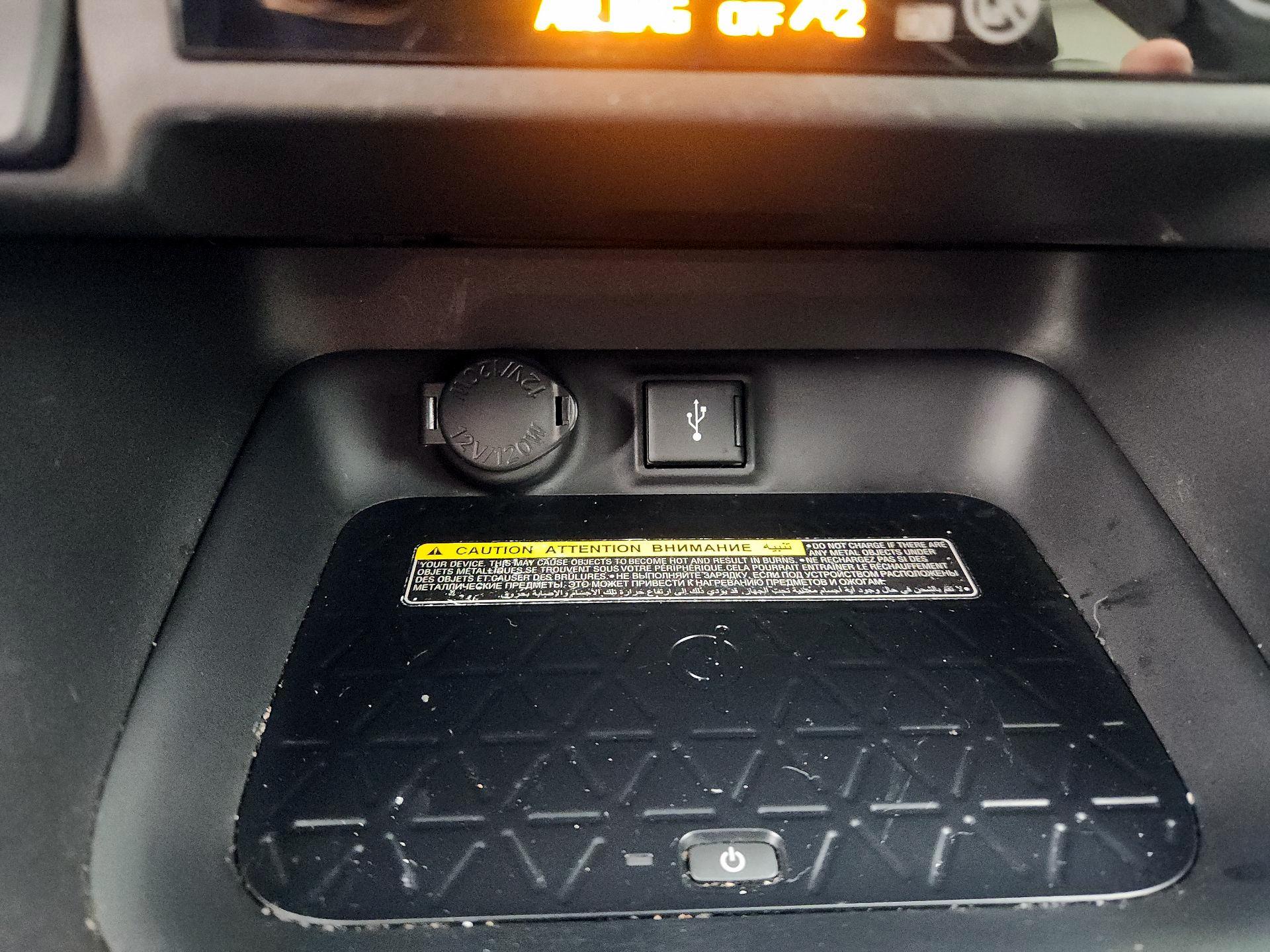 Thumbnail: 2021 Toyota RAV4 - 18