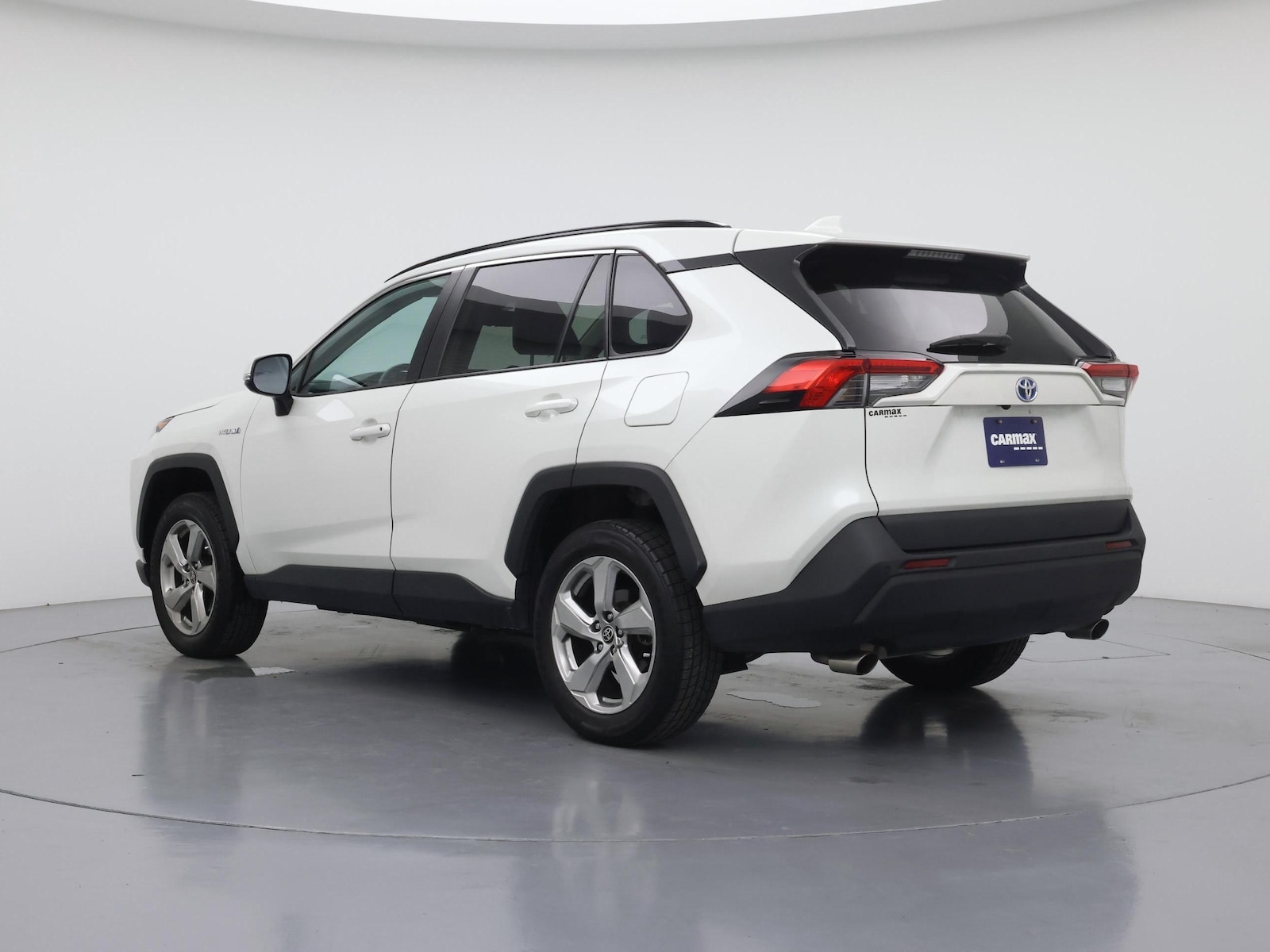 2021 Toyota RAV4 XLE Premium - Photo 3