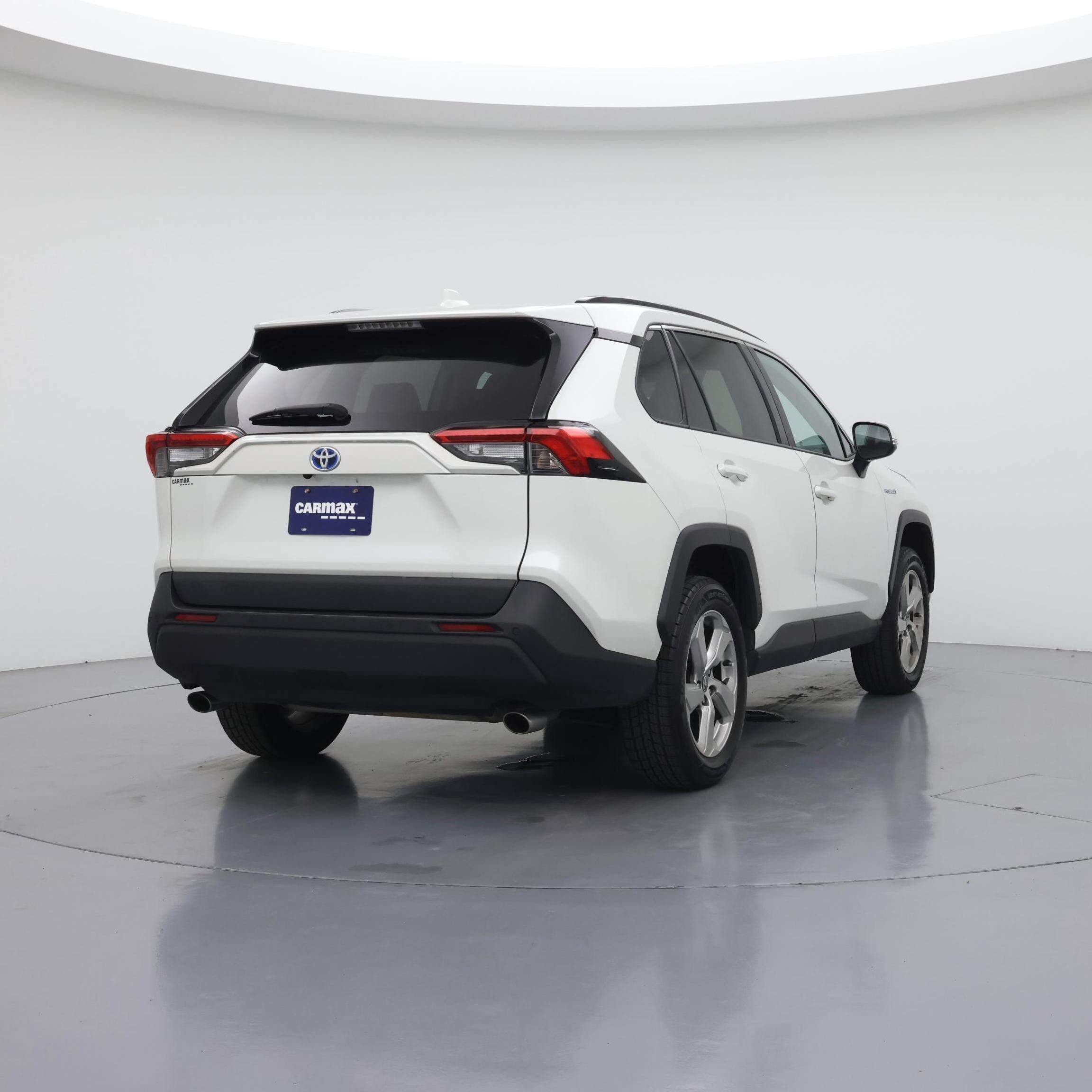 Thumbnail: 2021 Toyota RAV4 - 8