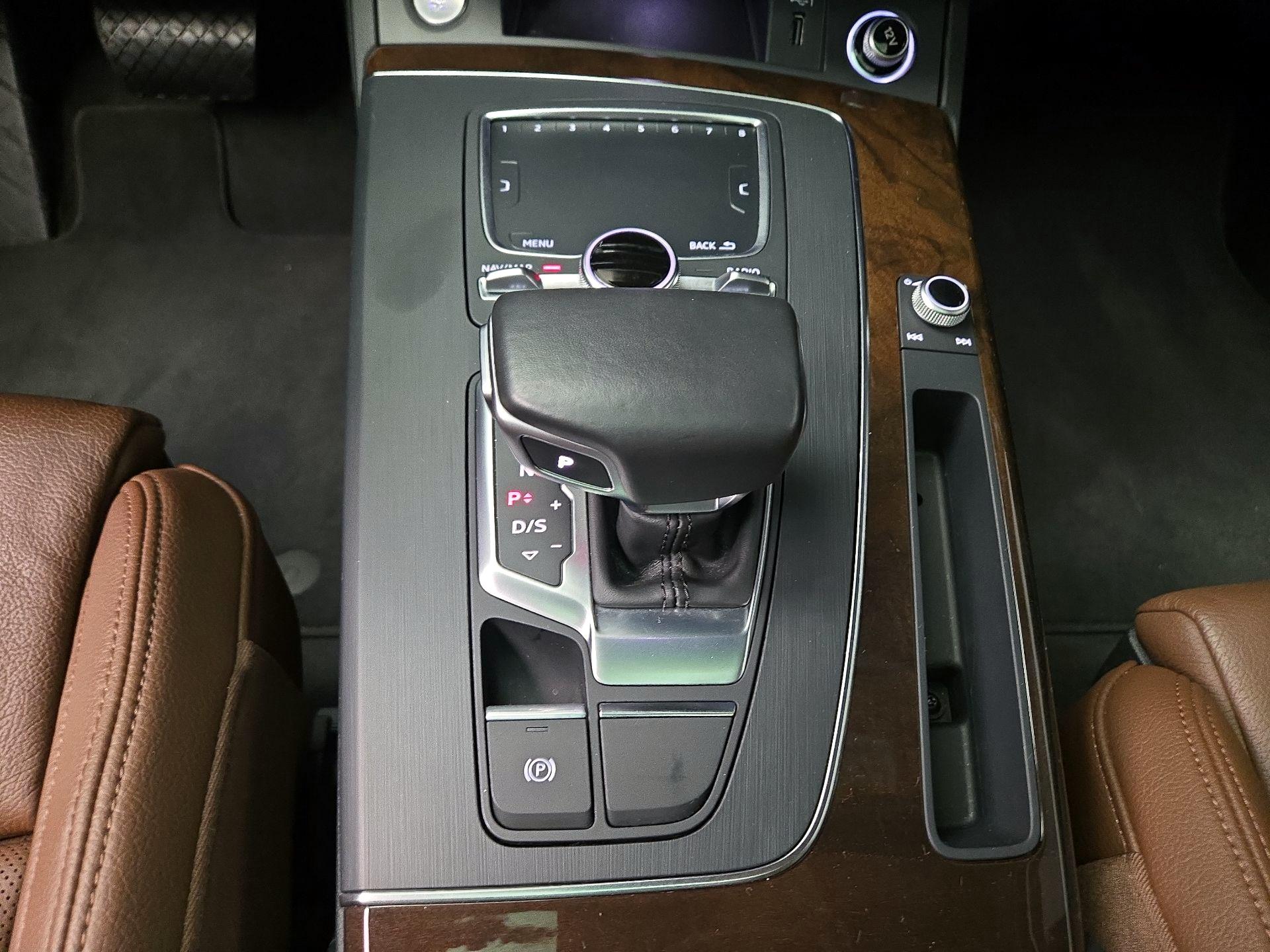 Thumbnail: 2018 Audi Q5 - 18