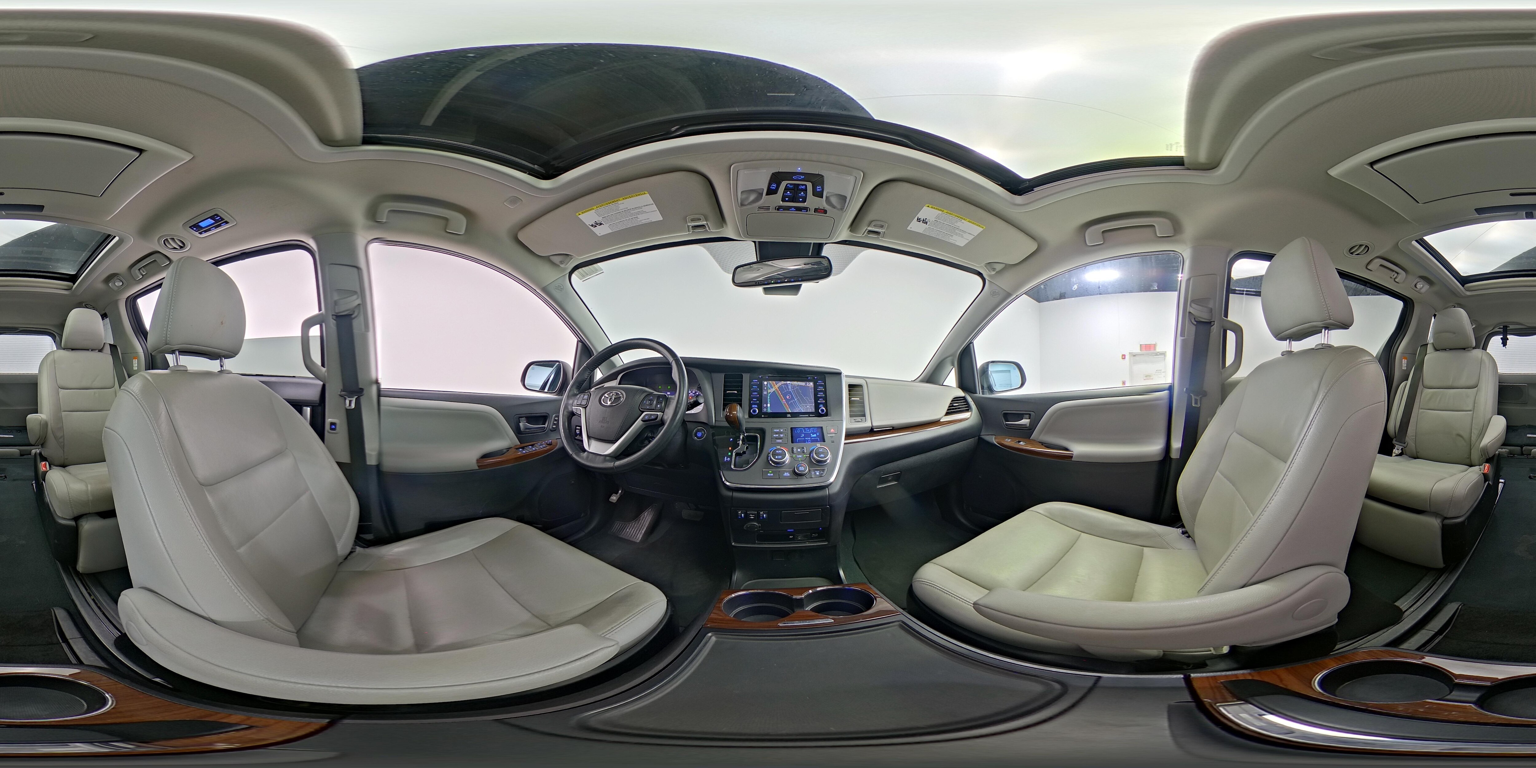 2019 Toyota Sienna Limited Premium - Photo 29