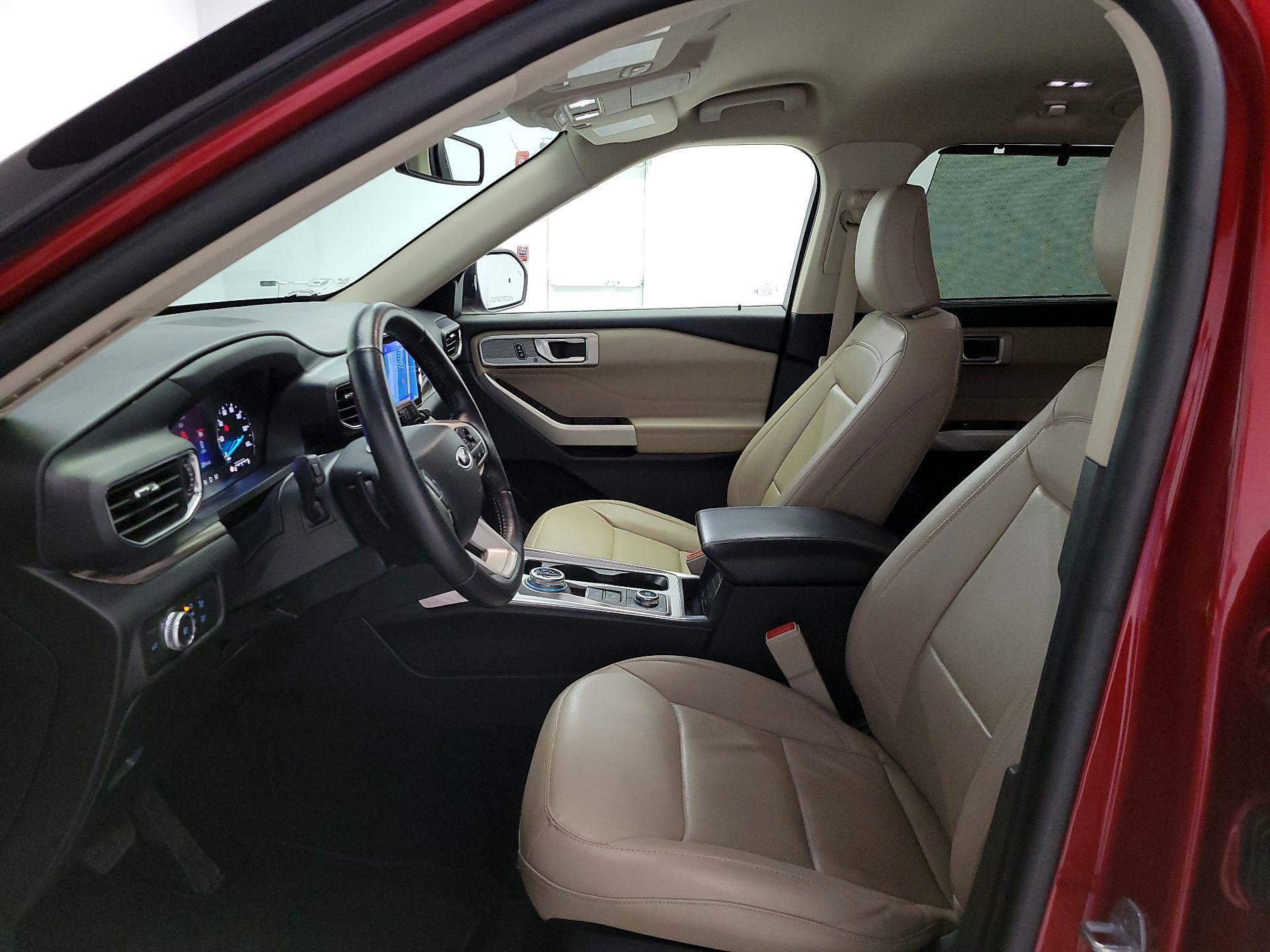 Thumbnail: 2021 Ford Explorer - 11