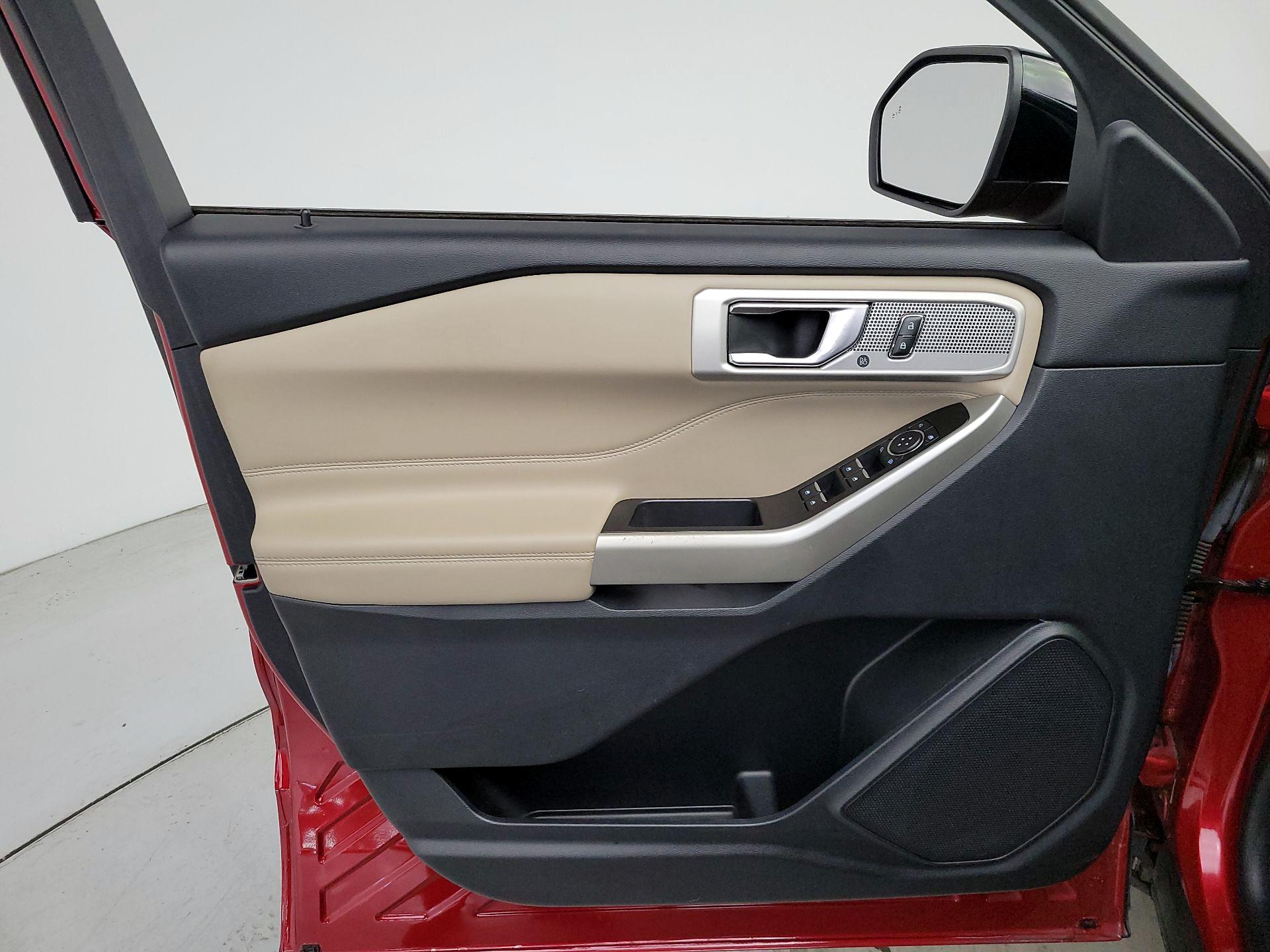 Thumbnail: 2021 Ford Explorer - 12