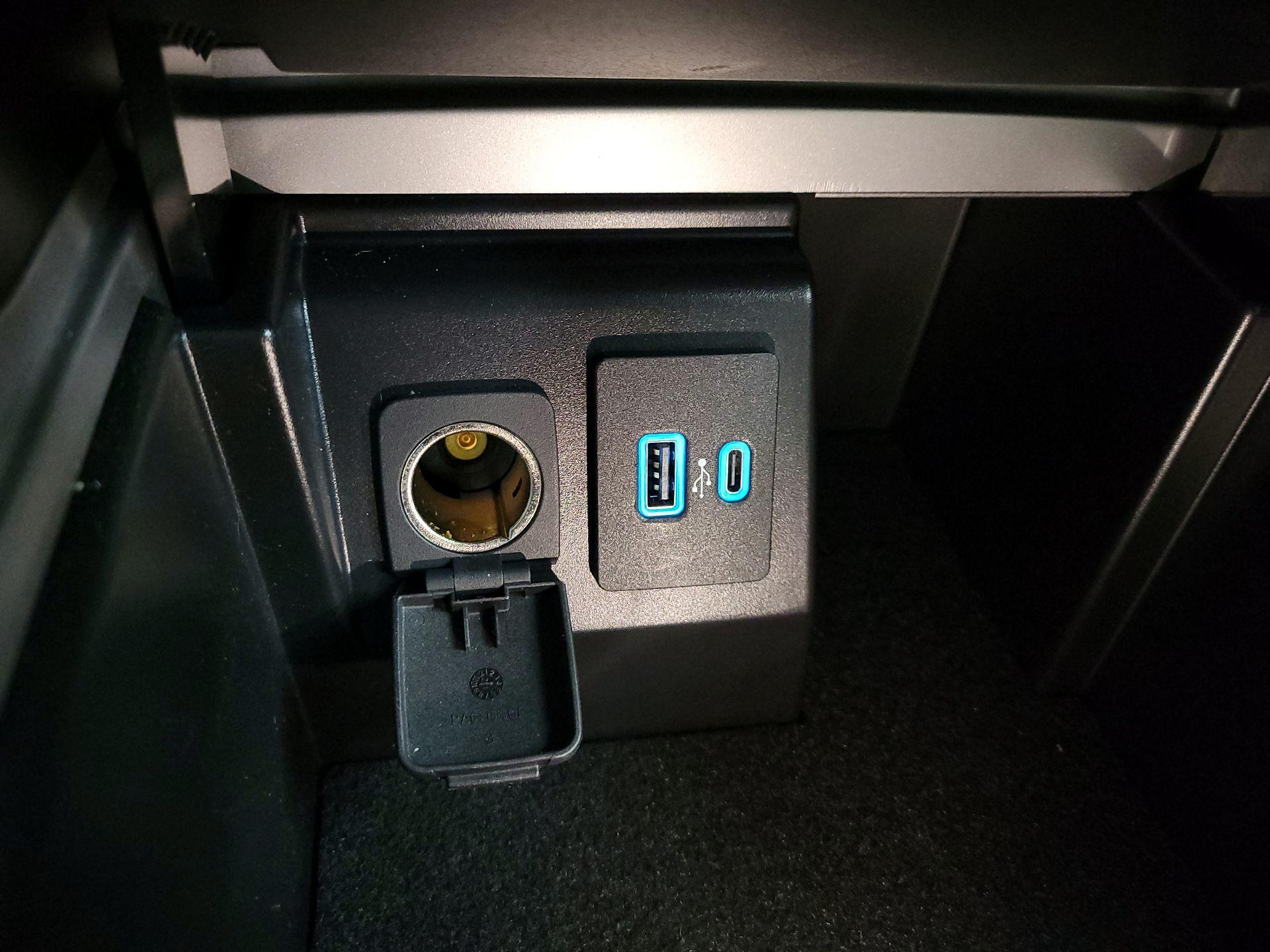 Thumbnail: 2021 Ford Explorer - 19