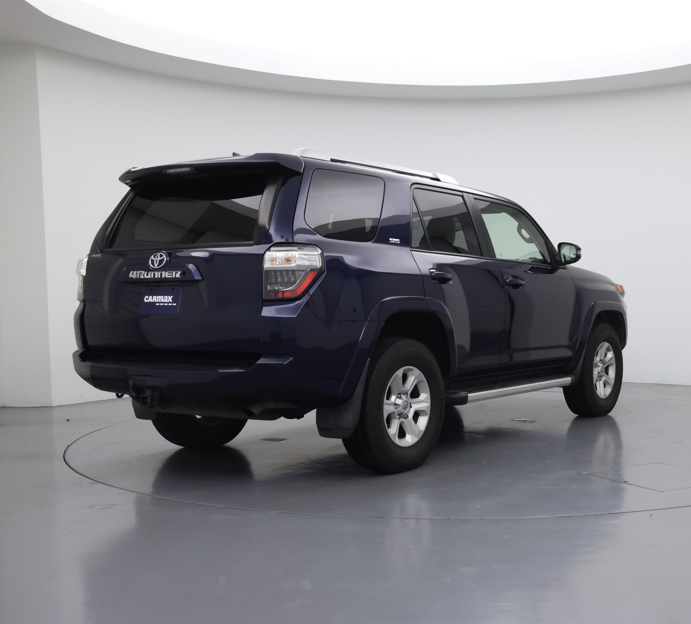 Thumbnail: 2016 Toyota 4Runner - 8