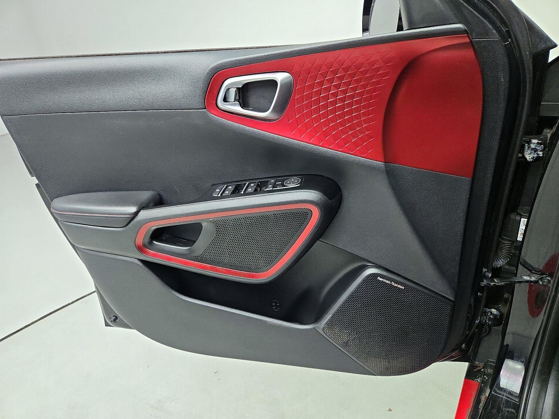 Thumbnail: 2020 Kia Soul - 12