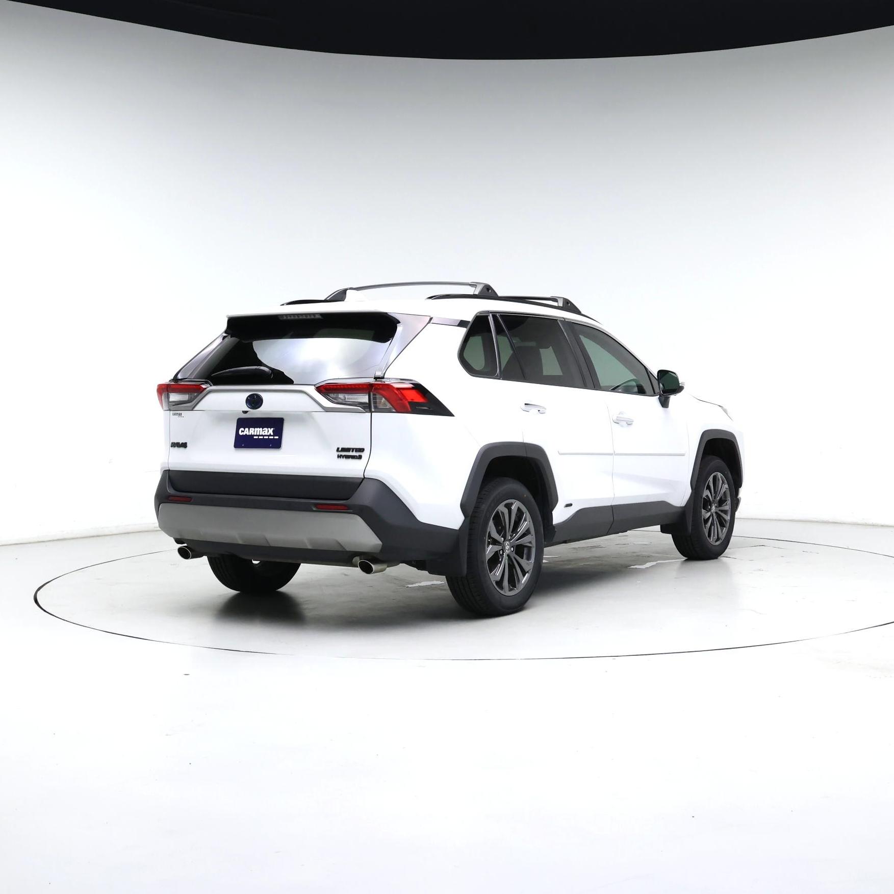 Thumbnail: 2023 Toyota RAV4 - 8