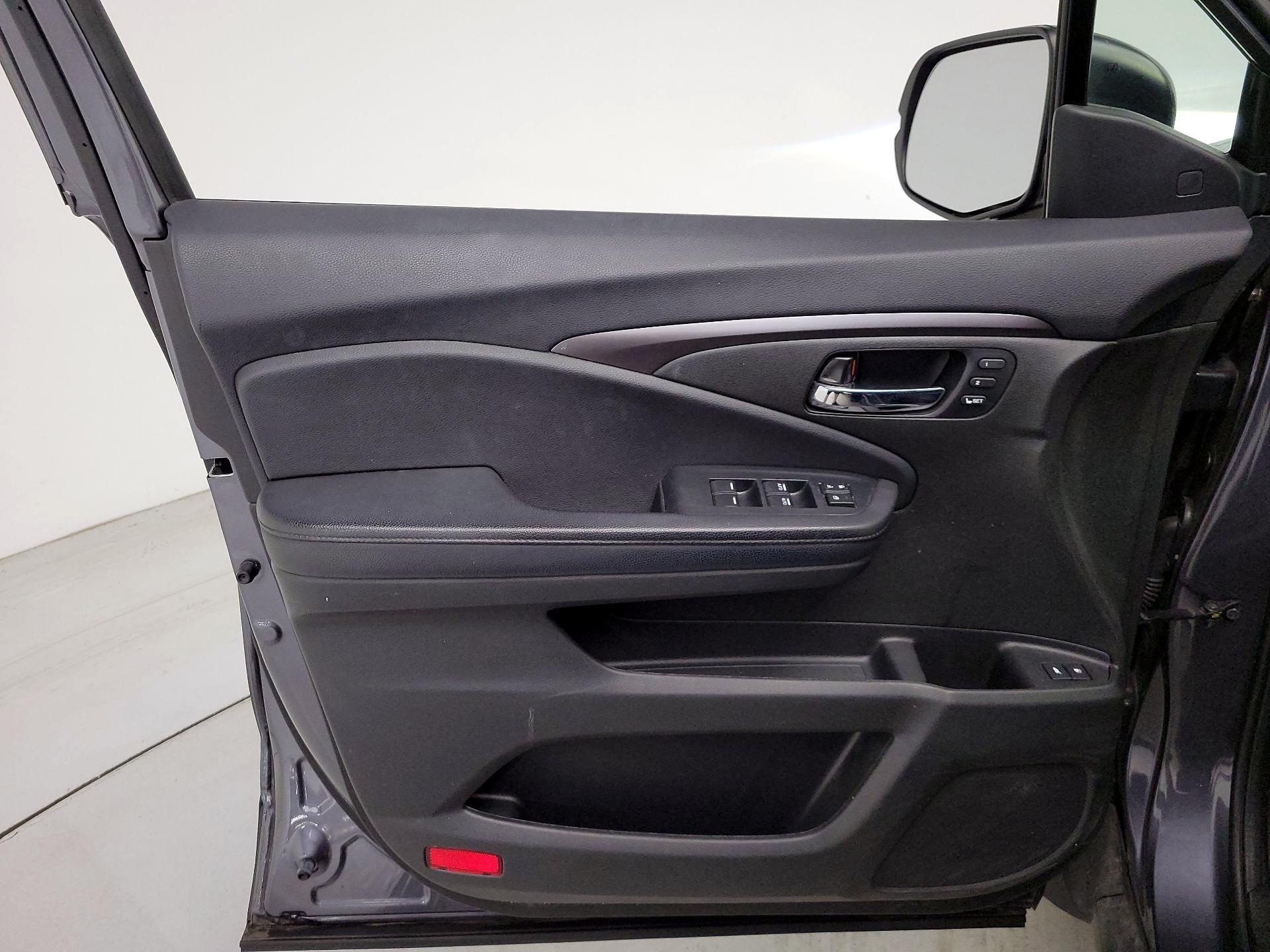 Thumbnail: 2022 Honda Pilot - 12