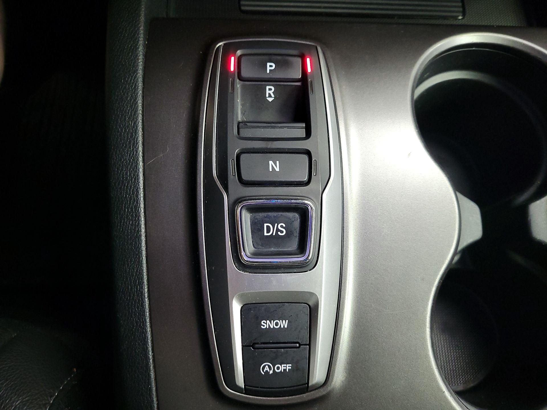 Thumbnail: 2022 Honda Pilot - 17