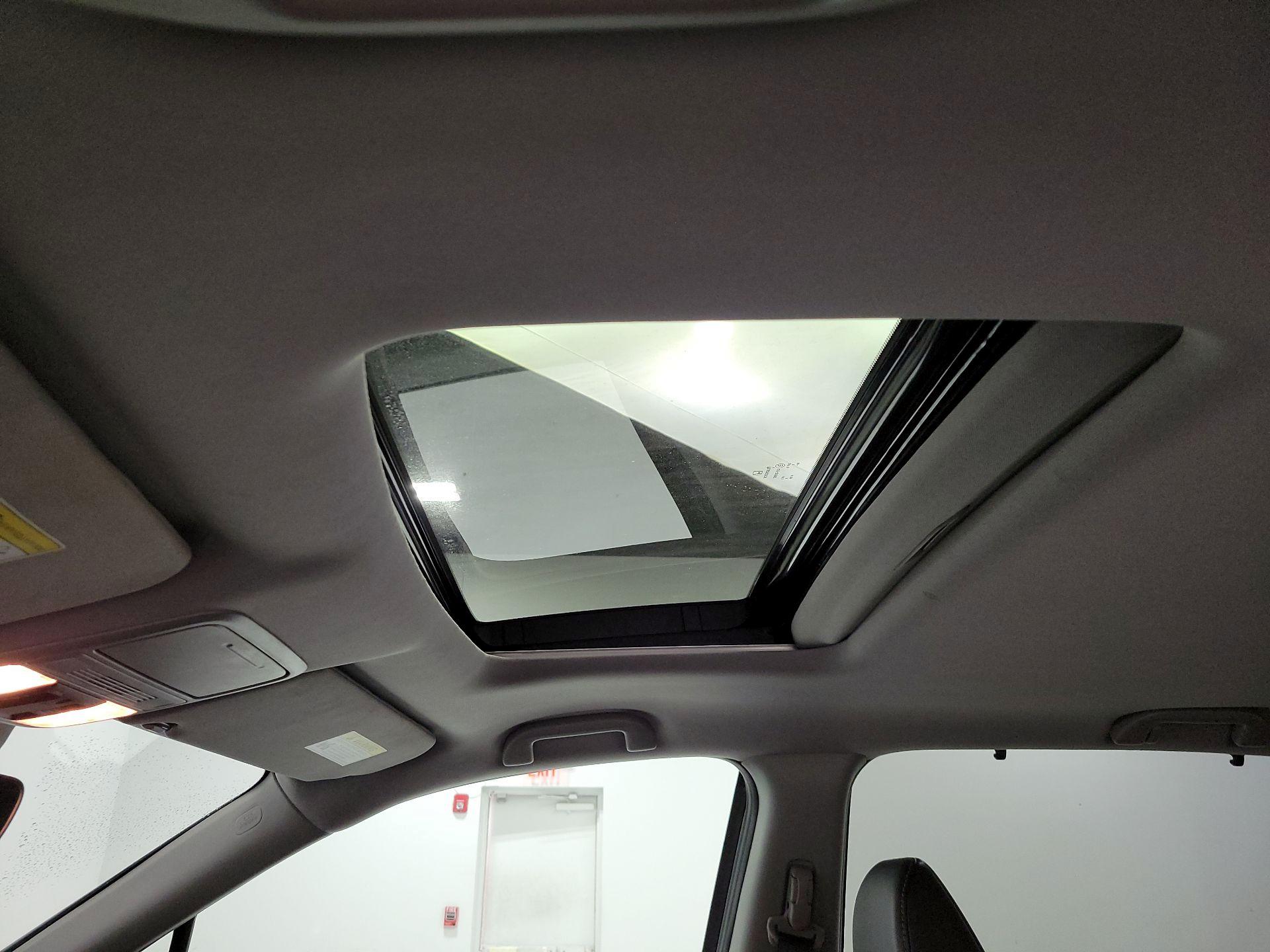 Thumbnail: 2022 Honda Pilot - 19