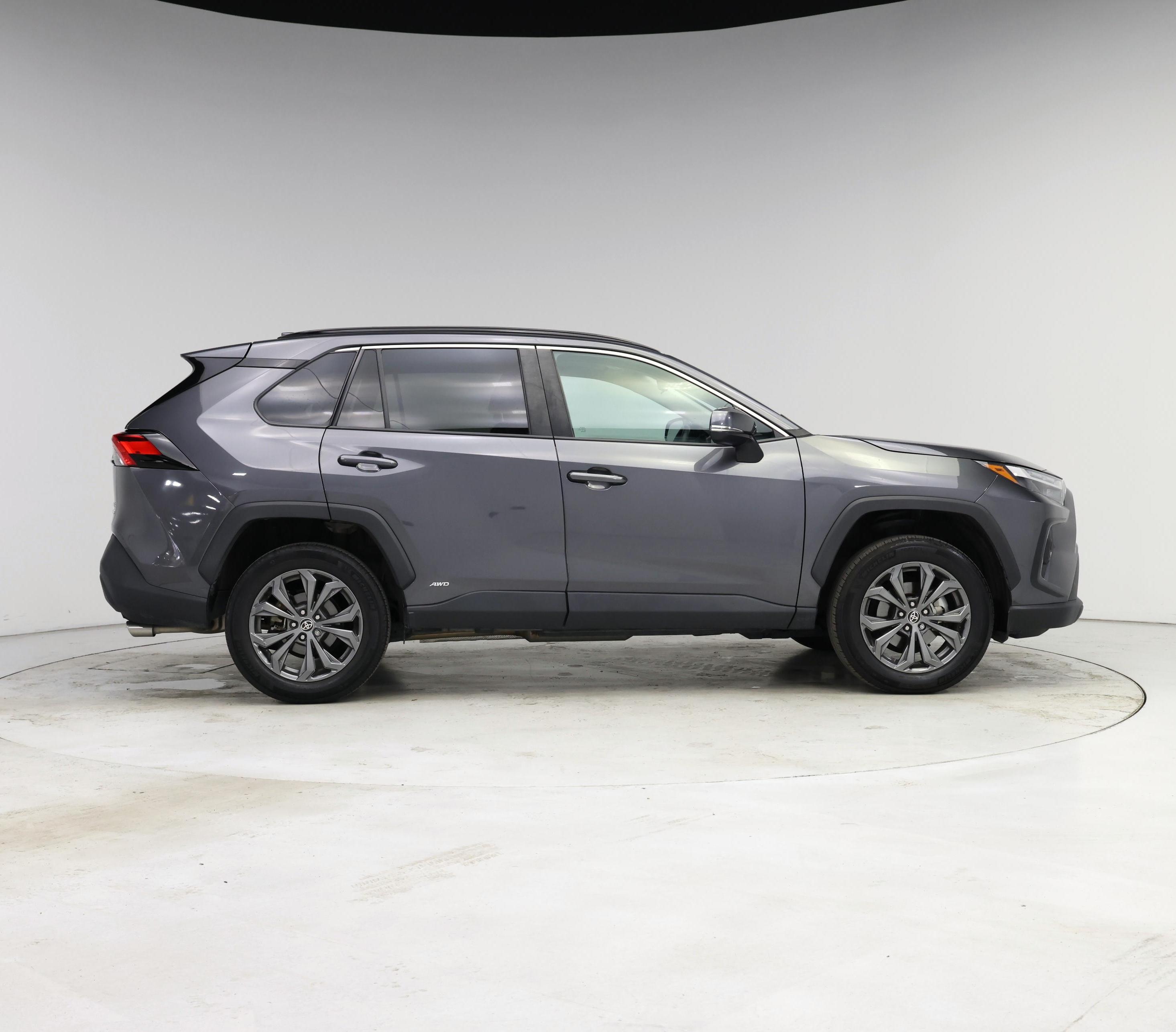 Thumbnail: 2022 Toyota RAV4 - 7