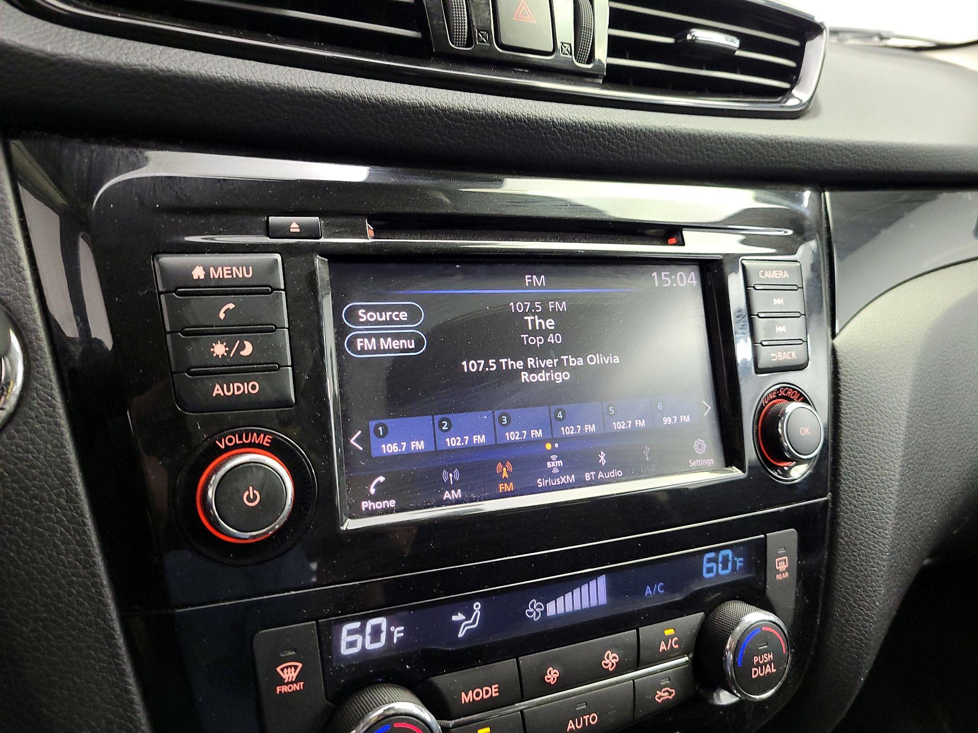 Thumbnail: 2021 Nissan Rogue Sport - 15