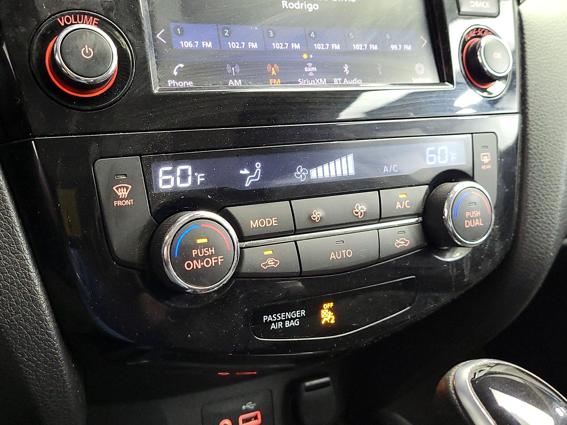 Thumbnail: 2021 Nissan Rogue Sport - 16