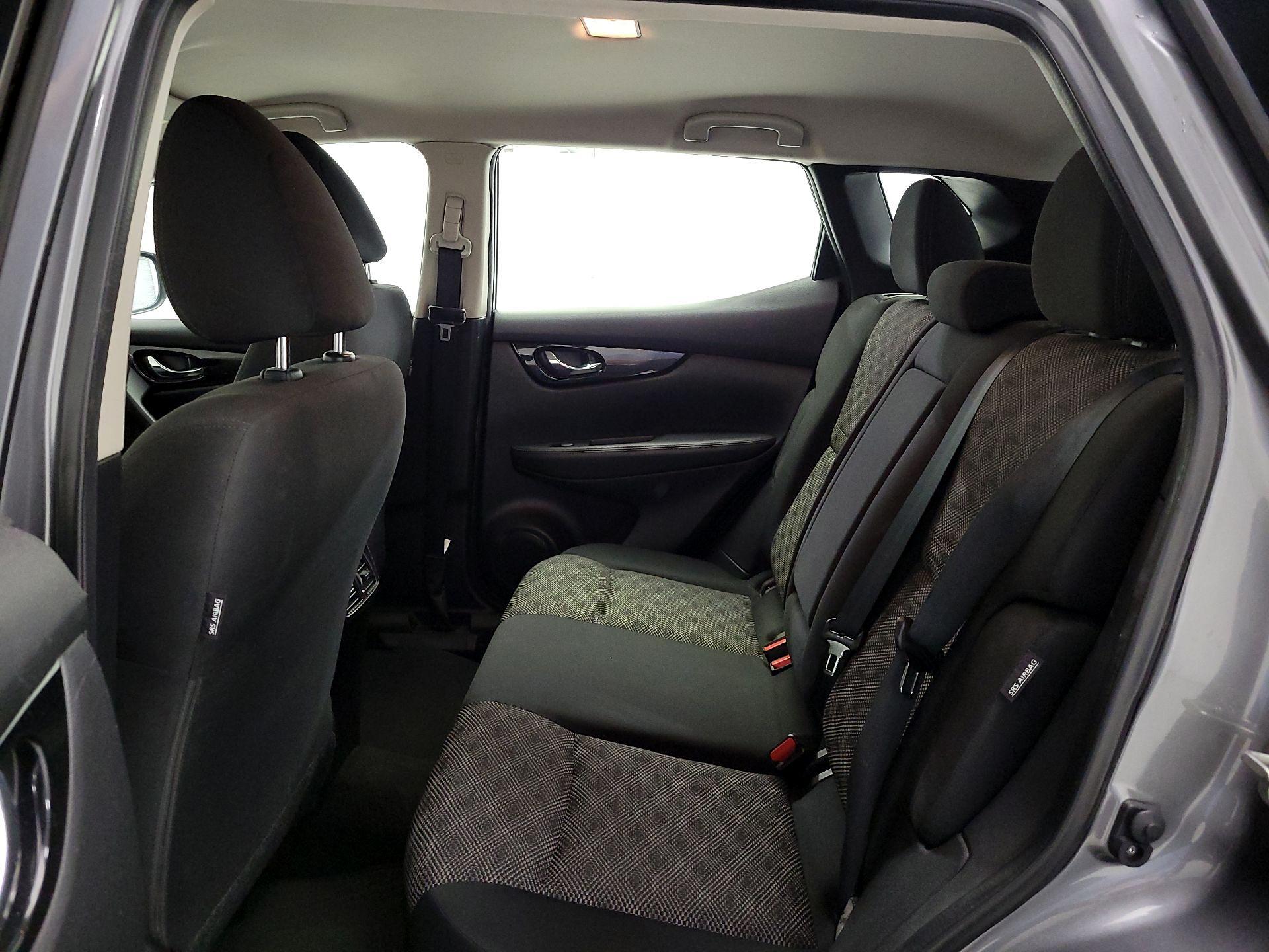 Thumbnail: 2021 Nissan Rogue Sport - 19