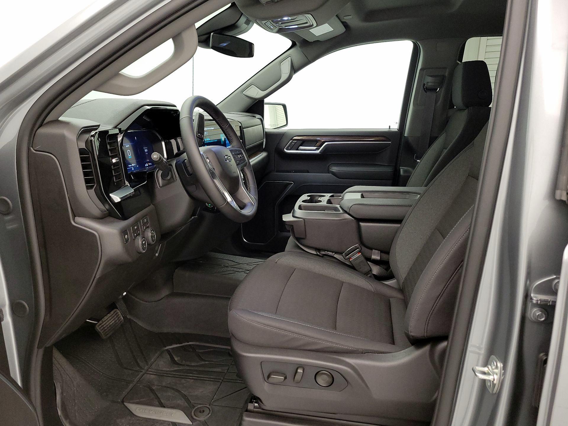 Thumbnail: 2026 Chevrolet Silverado 1500 - 11