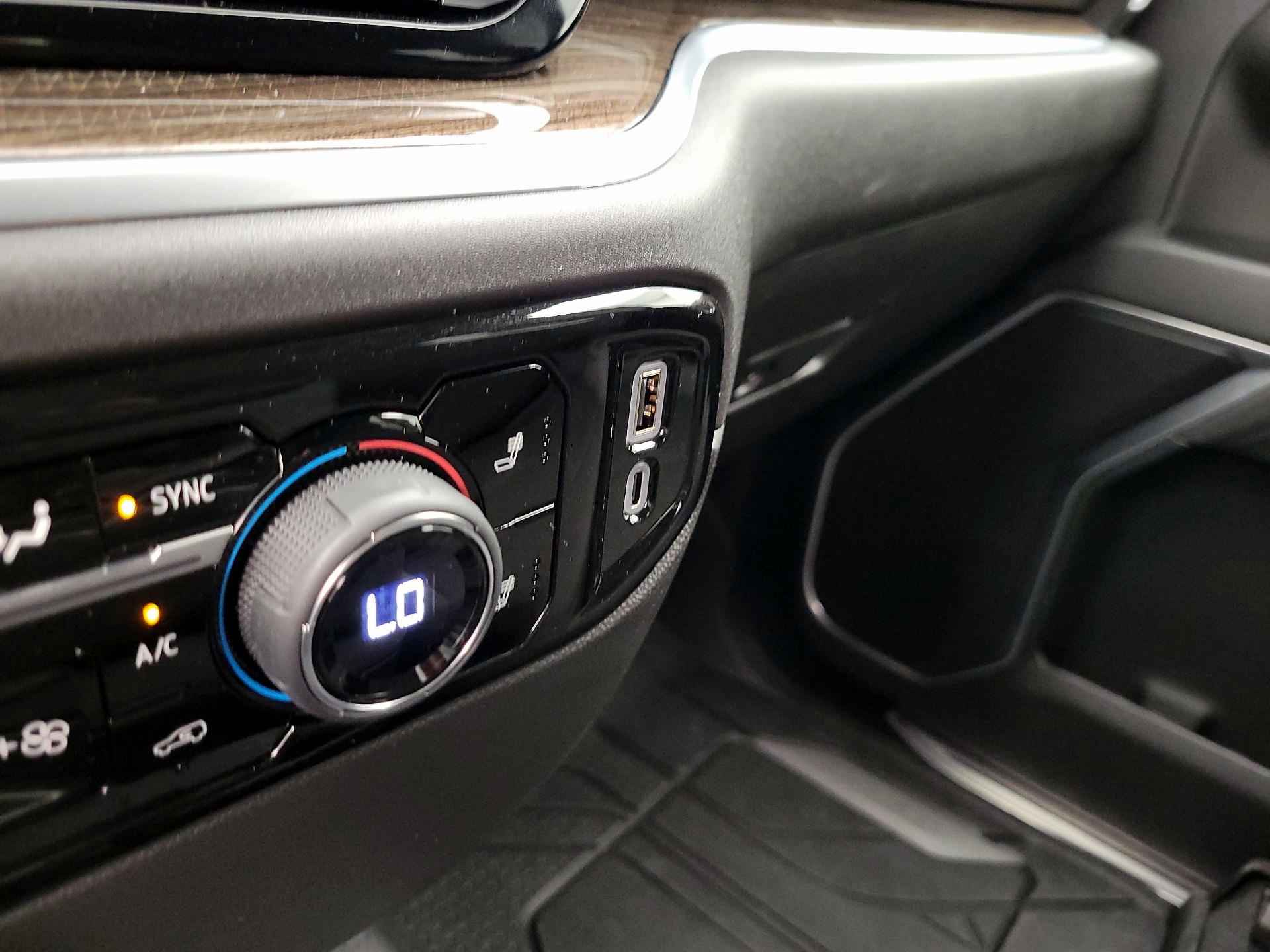 Thumbnail: 2026 Chevrolet Silverado 1500 - 19