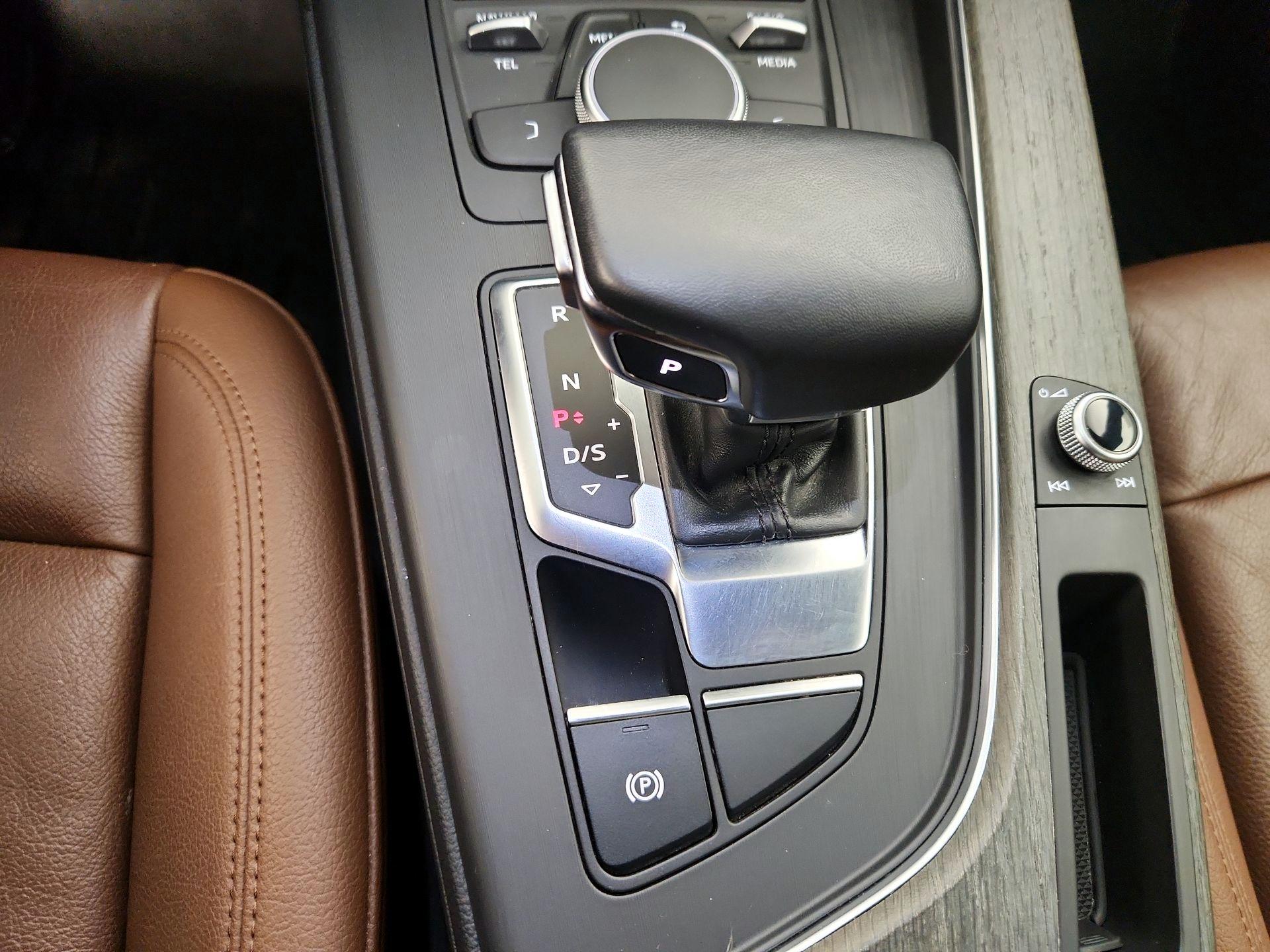 Thumbnail: 2019 Audi A4 - 17